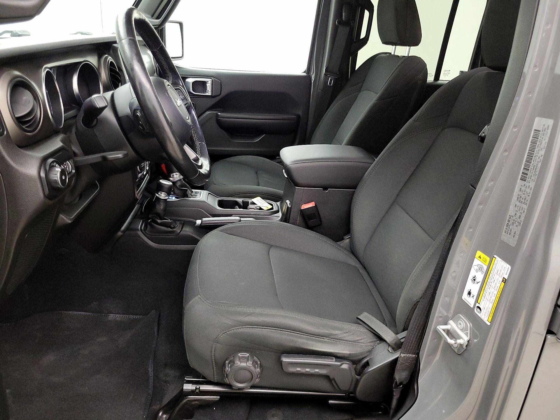 Thumbnail: 2019 Jeep Wrangler - 11