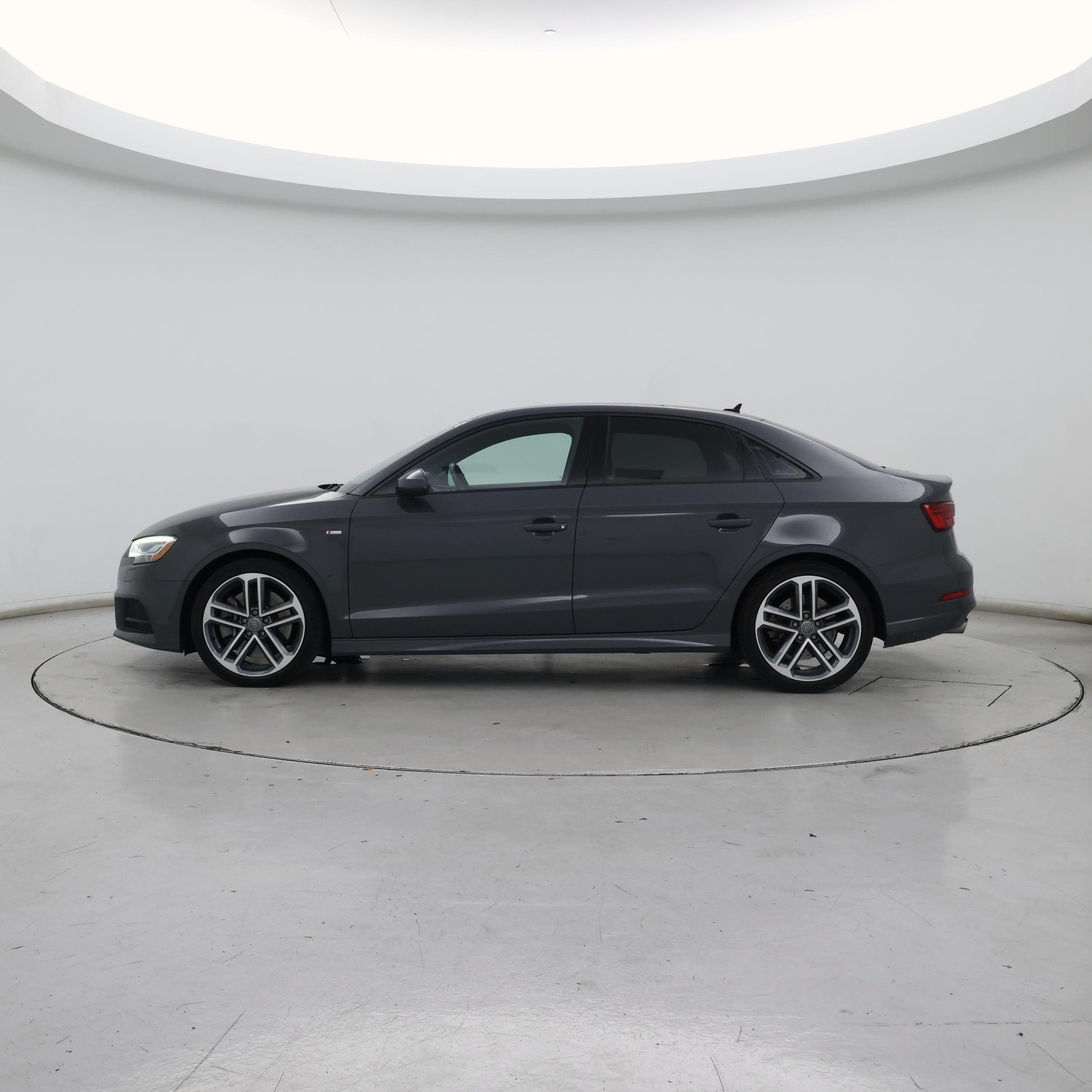 Thumbnail: 2019 Audi A3 - 3