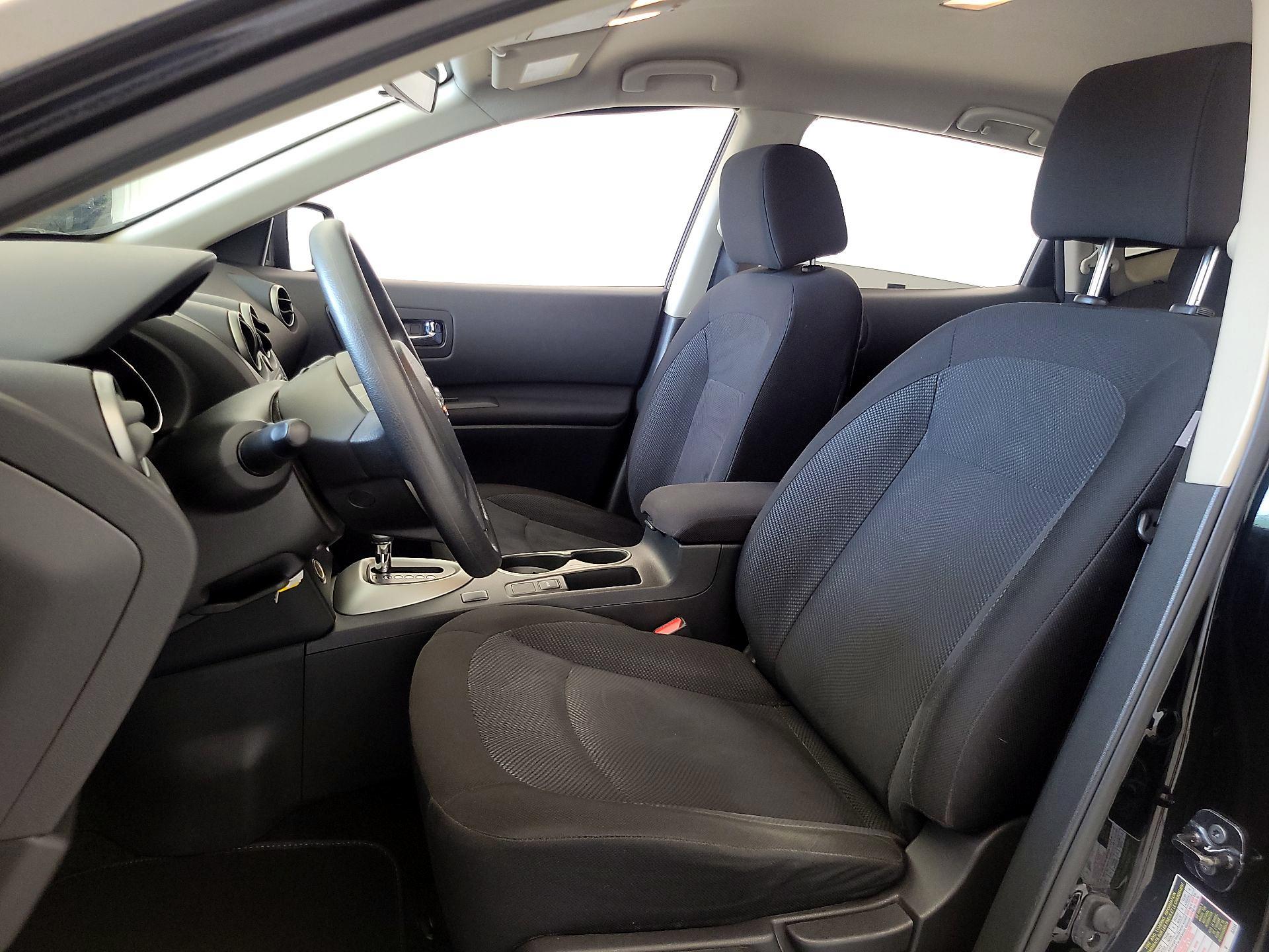 Thumbnail: 2013 Nissan Rogue - 11