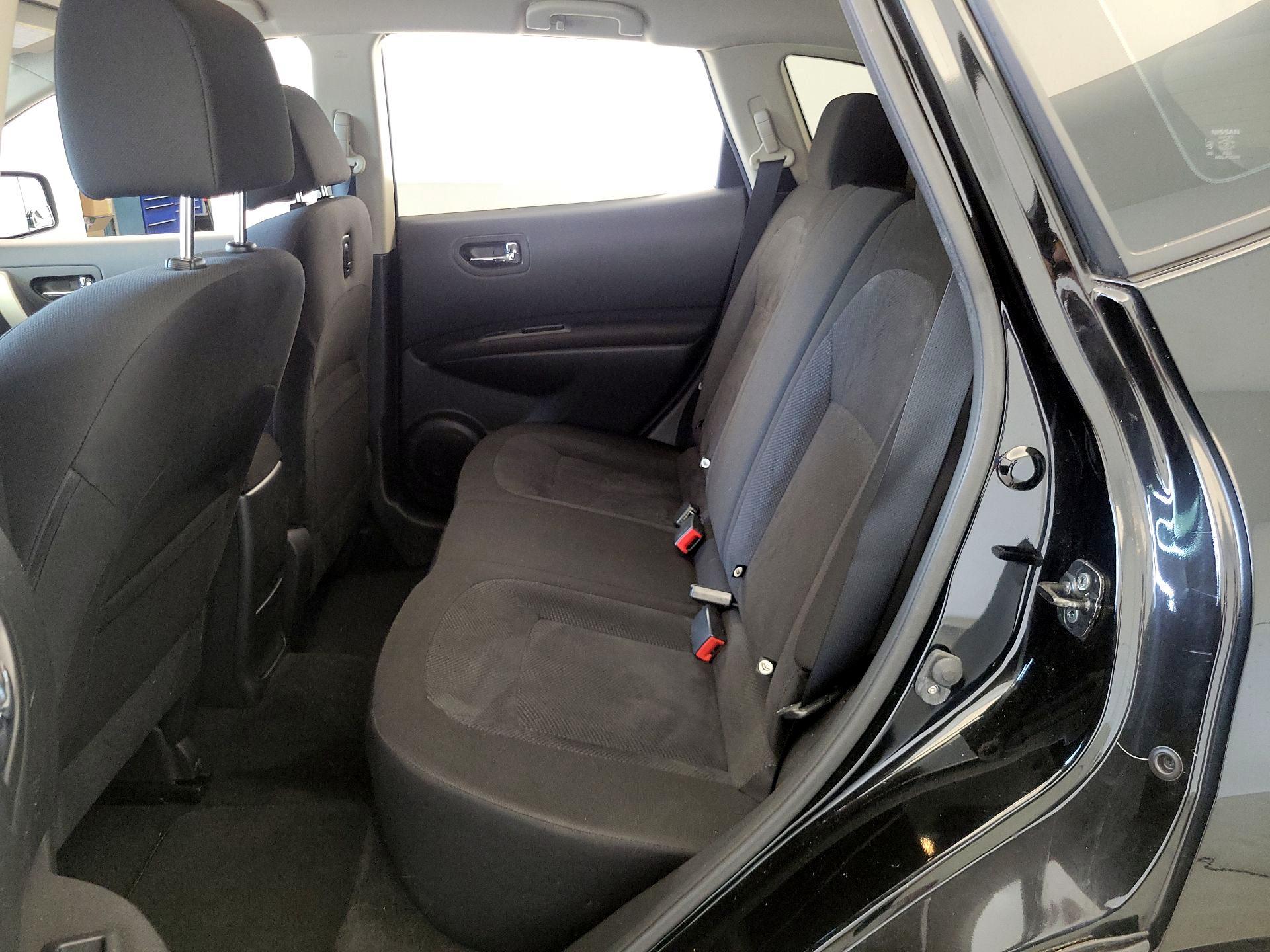 Thumbnail: 2013 Nissan Rogue - 18