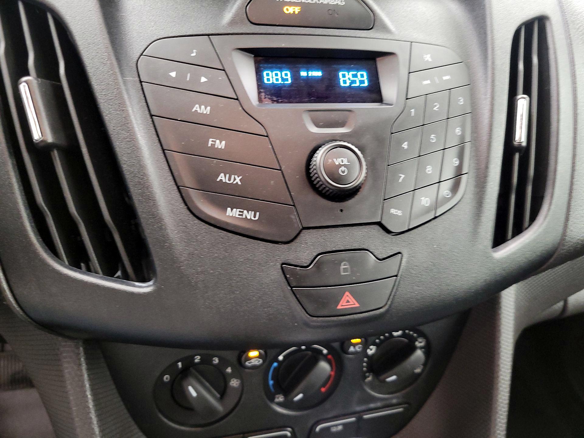 Thumbnail: 2014 Ford Transit Series - 14