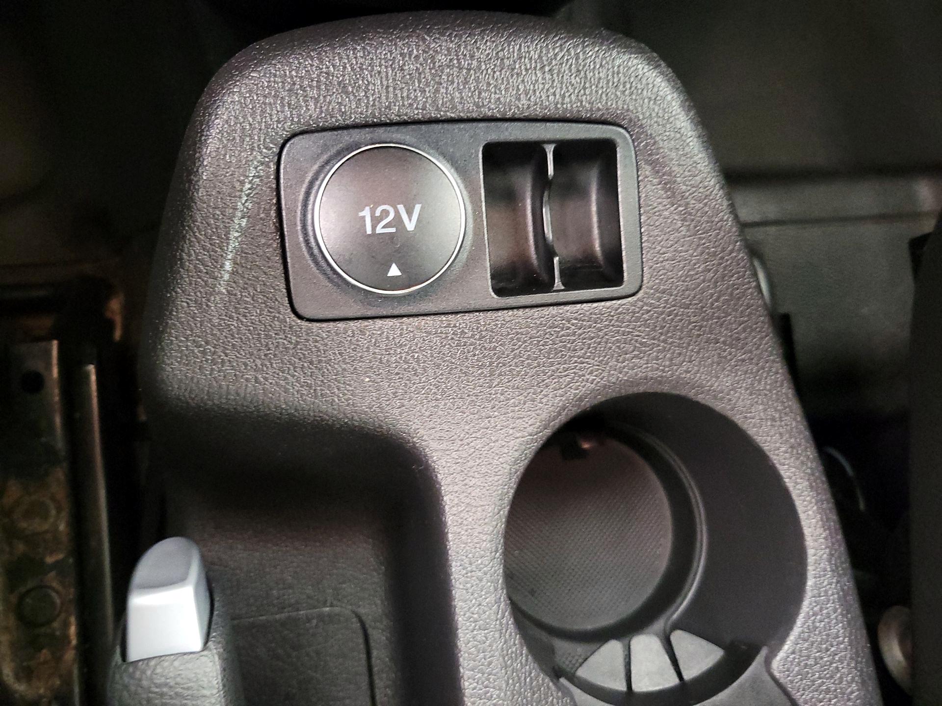 Thumbnail: 2014 Ford Transit Series - 17