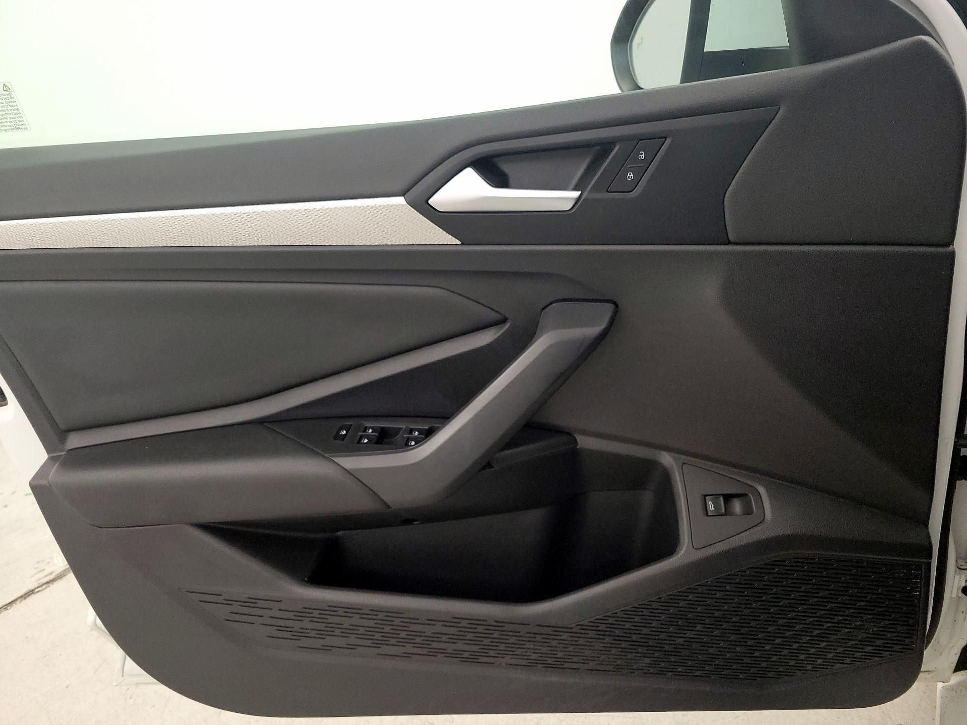 Thumbnail: 2019 Volkswagen Jetta - 12