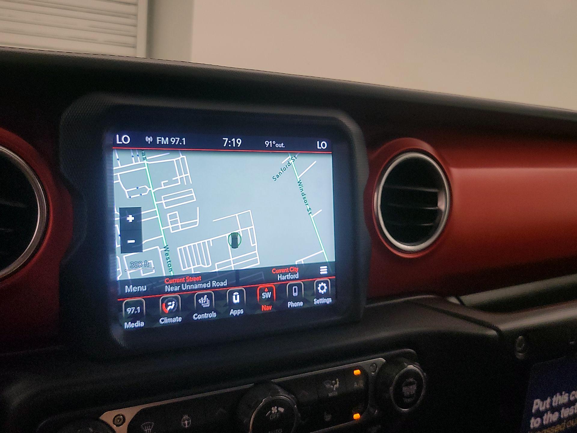 Thumbnail: 2019 Jeep Wrangler - 14