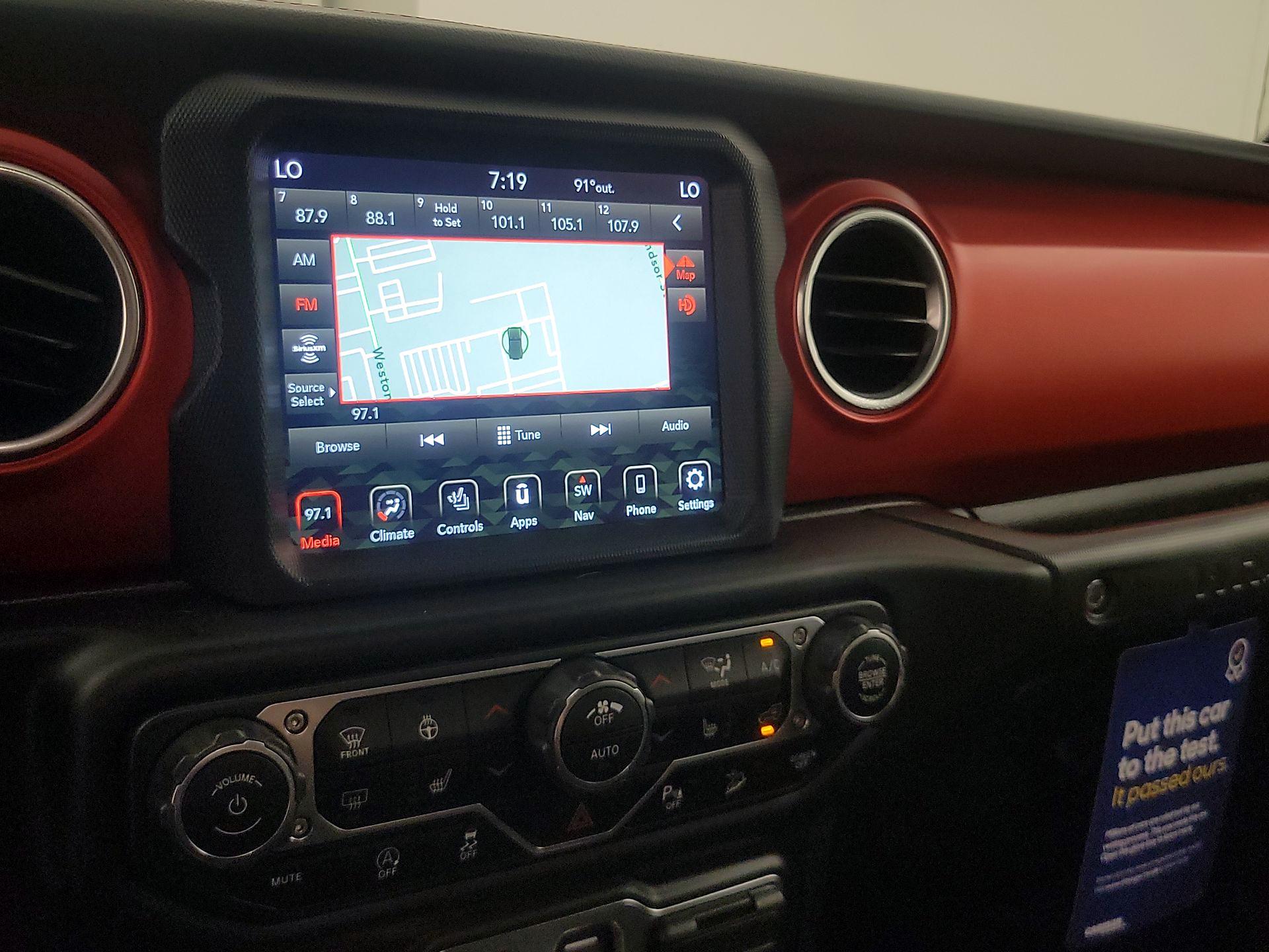 Thumbnail: 2019 Jeep Wrangler - 16