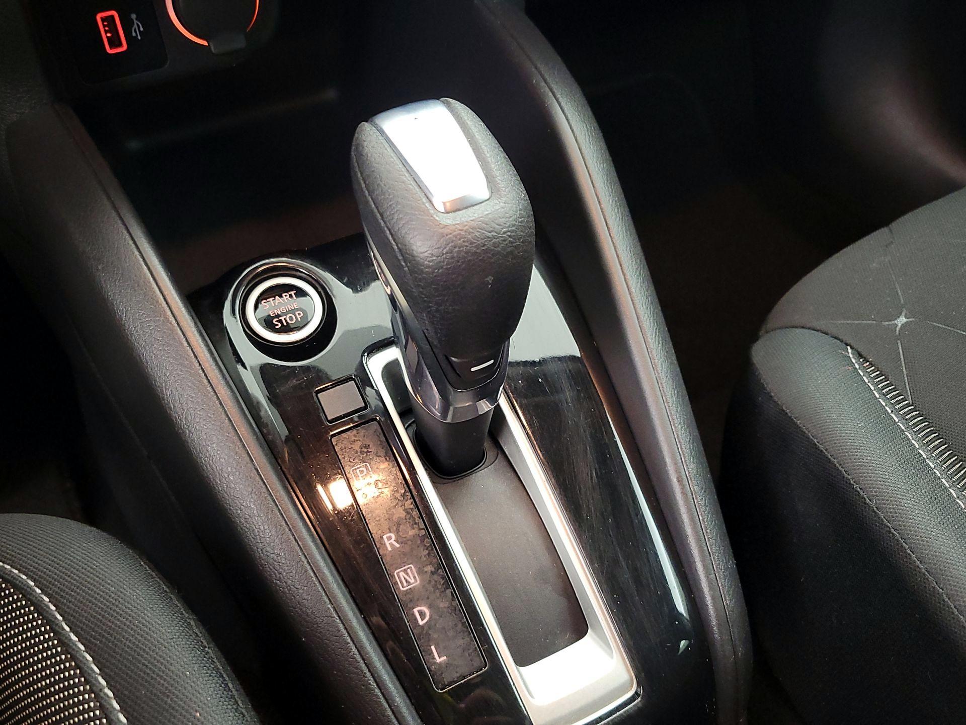 Thumbnail: 2020 Nissan Kicks - 17