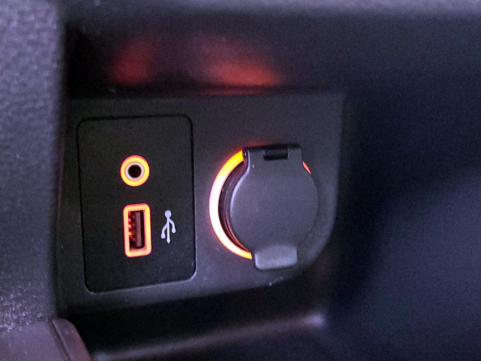 Thumbnail: 2020 Nissan Kicks - 18