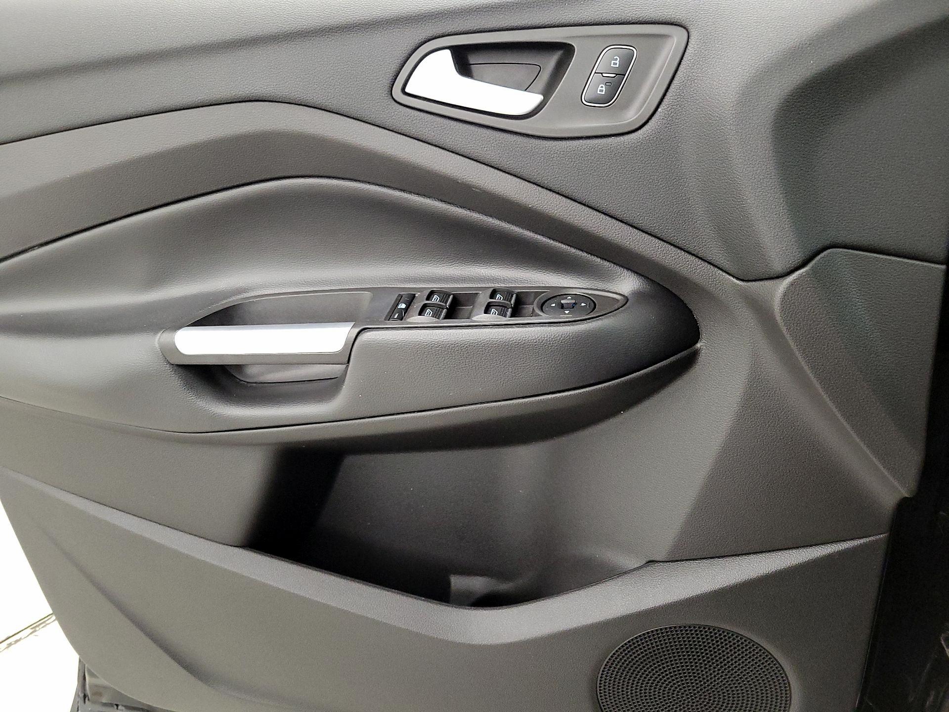 Thumbnail: 2019 Ford Escape - 12