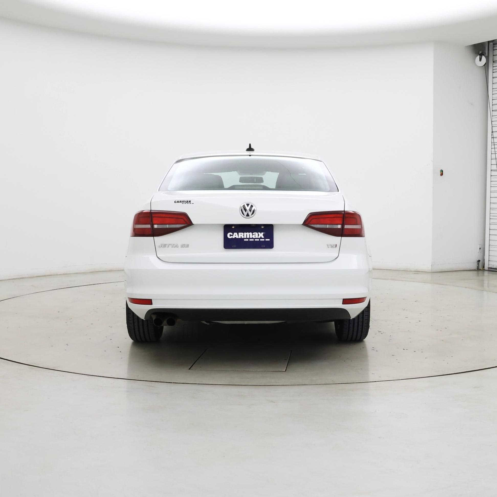 Thumbnail: 2017 Volkswagen Jetta - 6