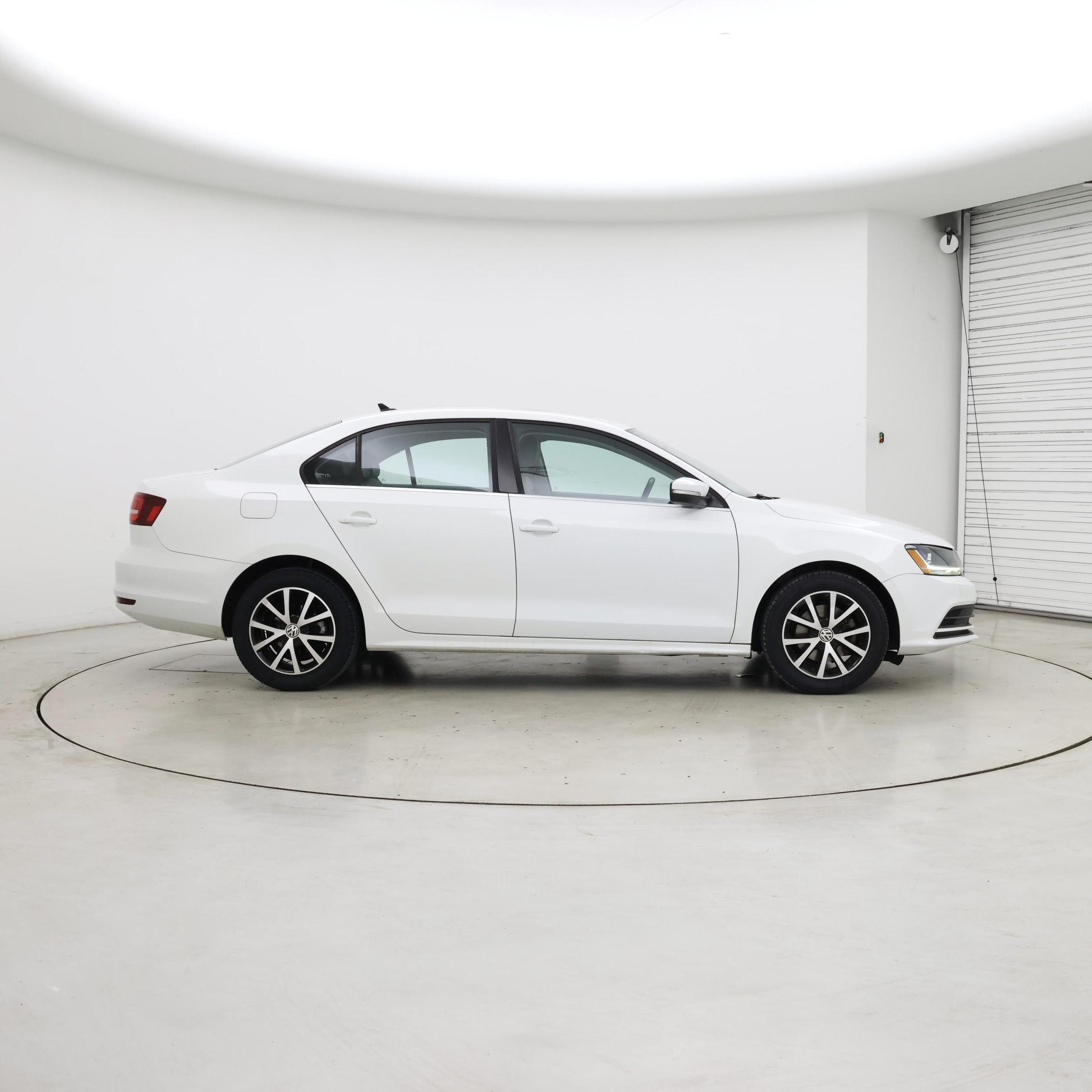Thumbnail: 2017 Volkswagen Jetta - 7