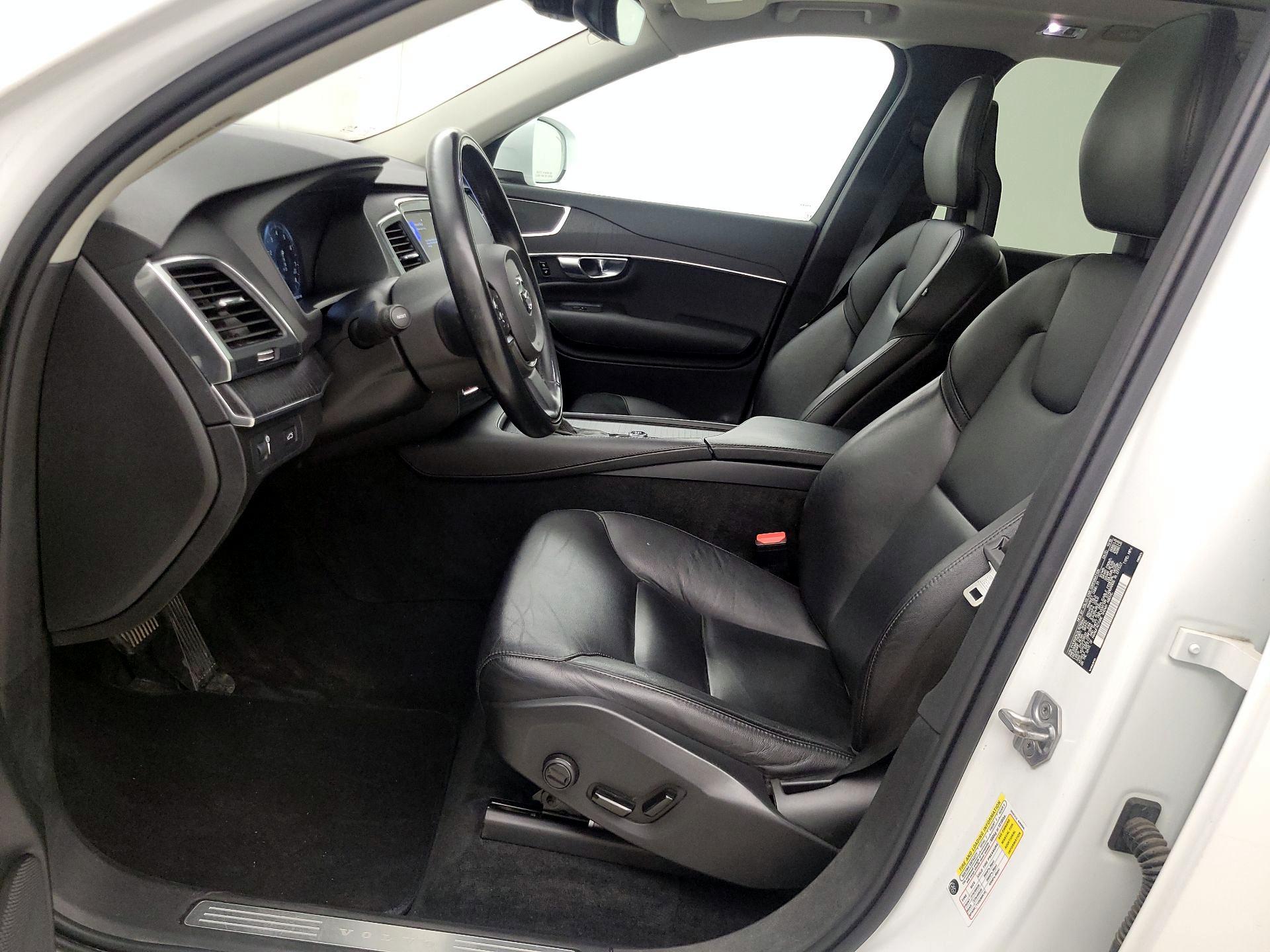 Thumbnail: 2020 Volvo XC90 - 11