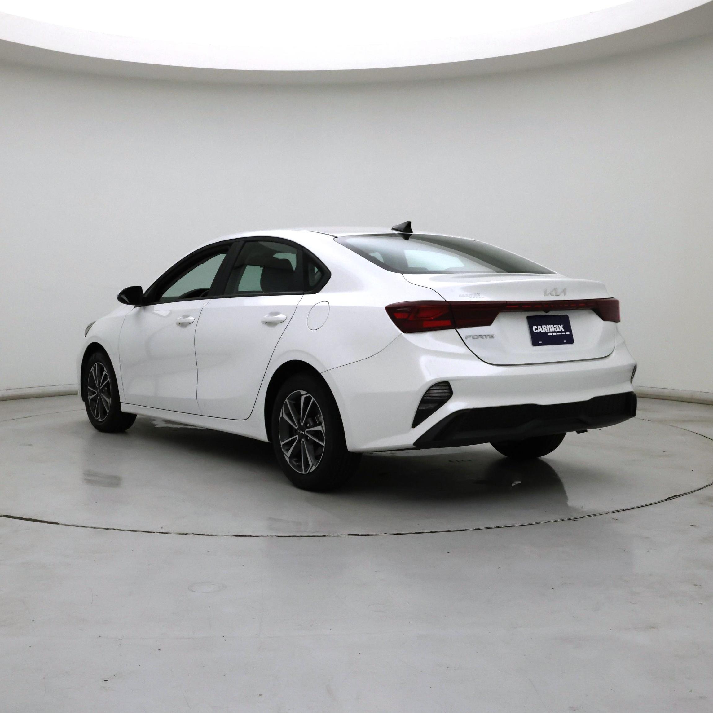 Thumbnail: 2024 Kia Forte - 2