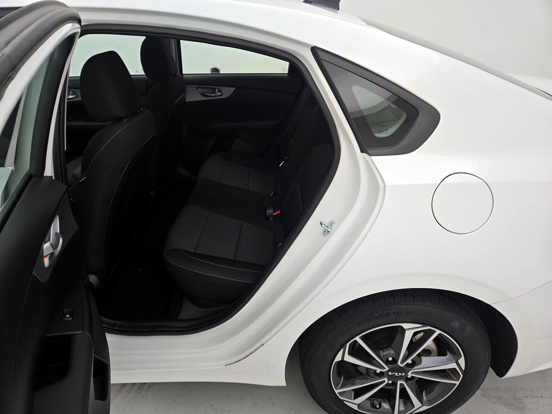 Thumbnail: 2024 Kia Forte - 19
