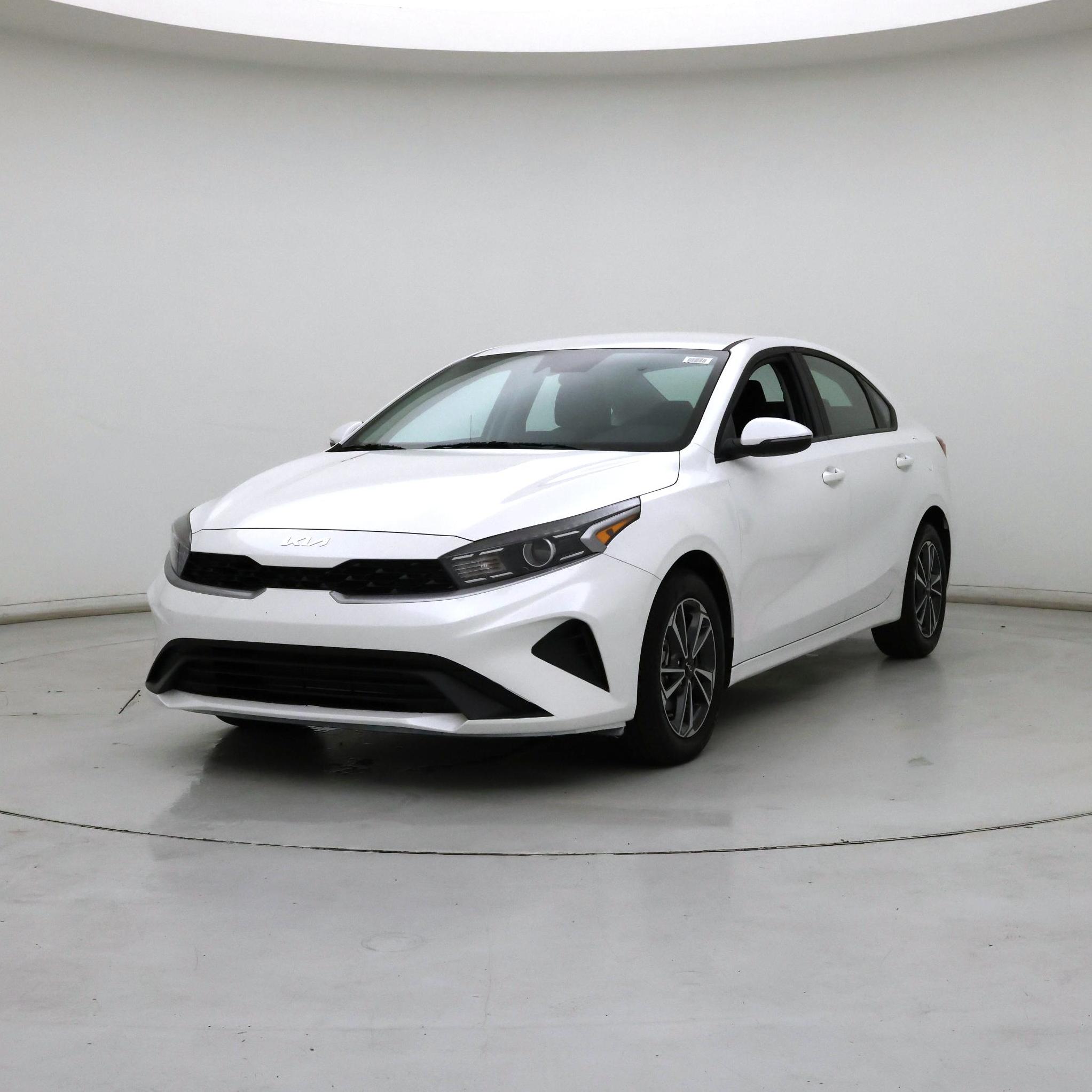 Thumbnail: 2024 Kia Forte - 4