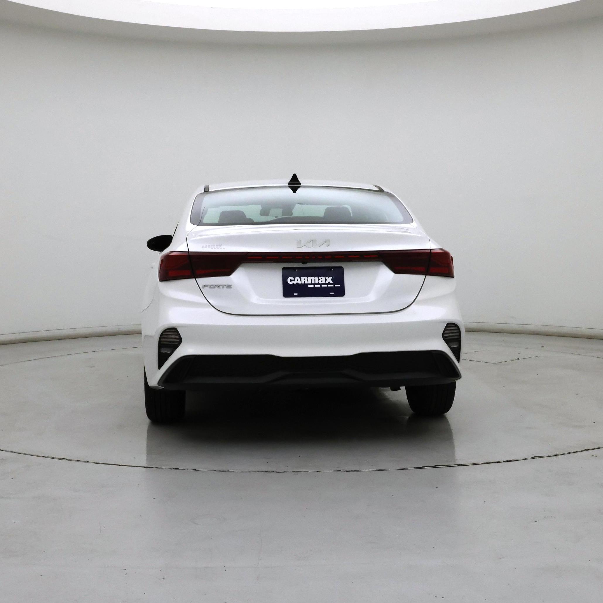 Thumbnail: 2024 Kia Forte - 6