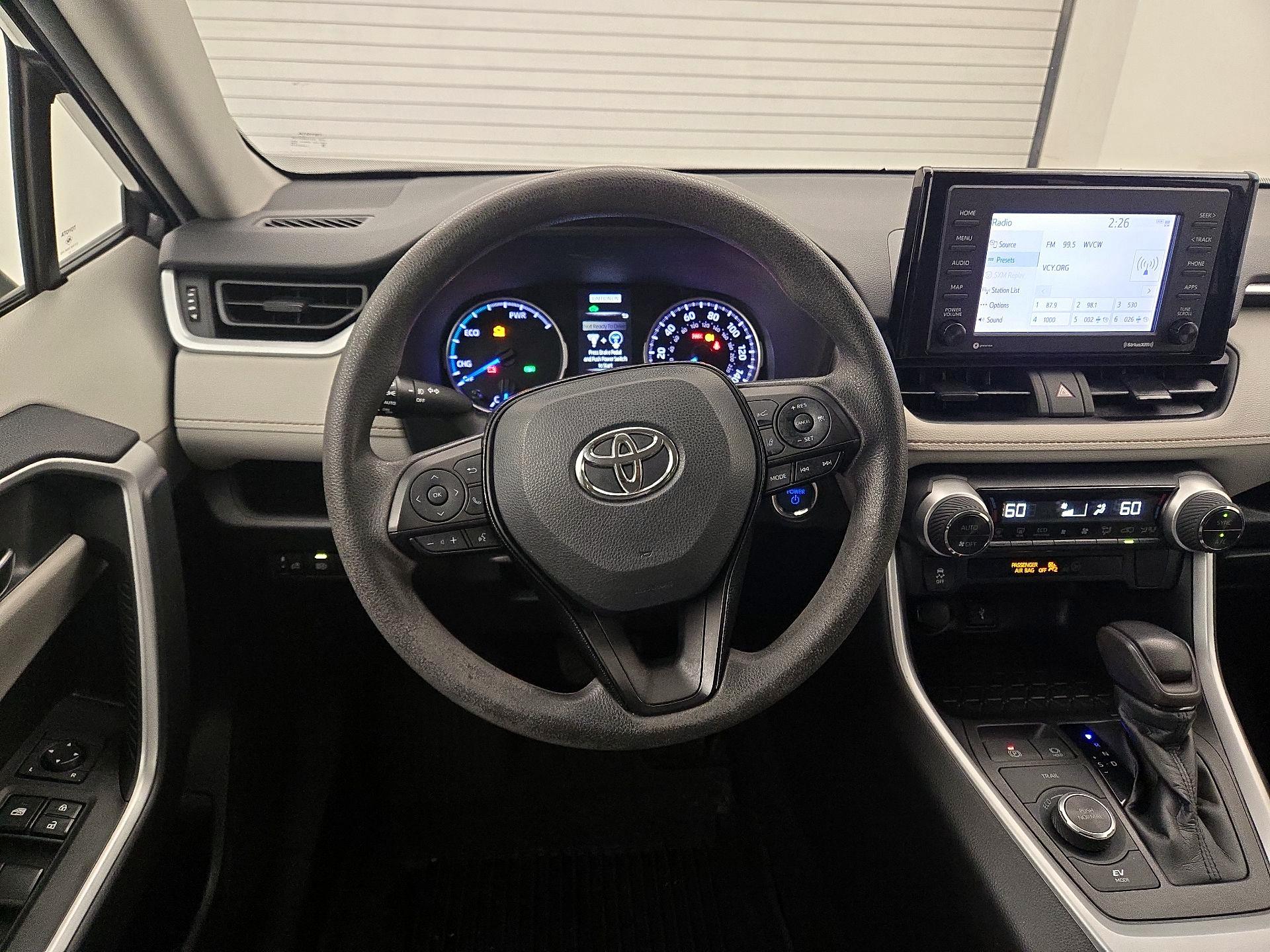 Thumbnail: 2021 Toyota RAV4 - 10