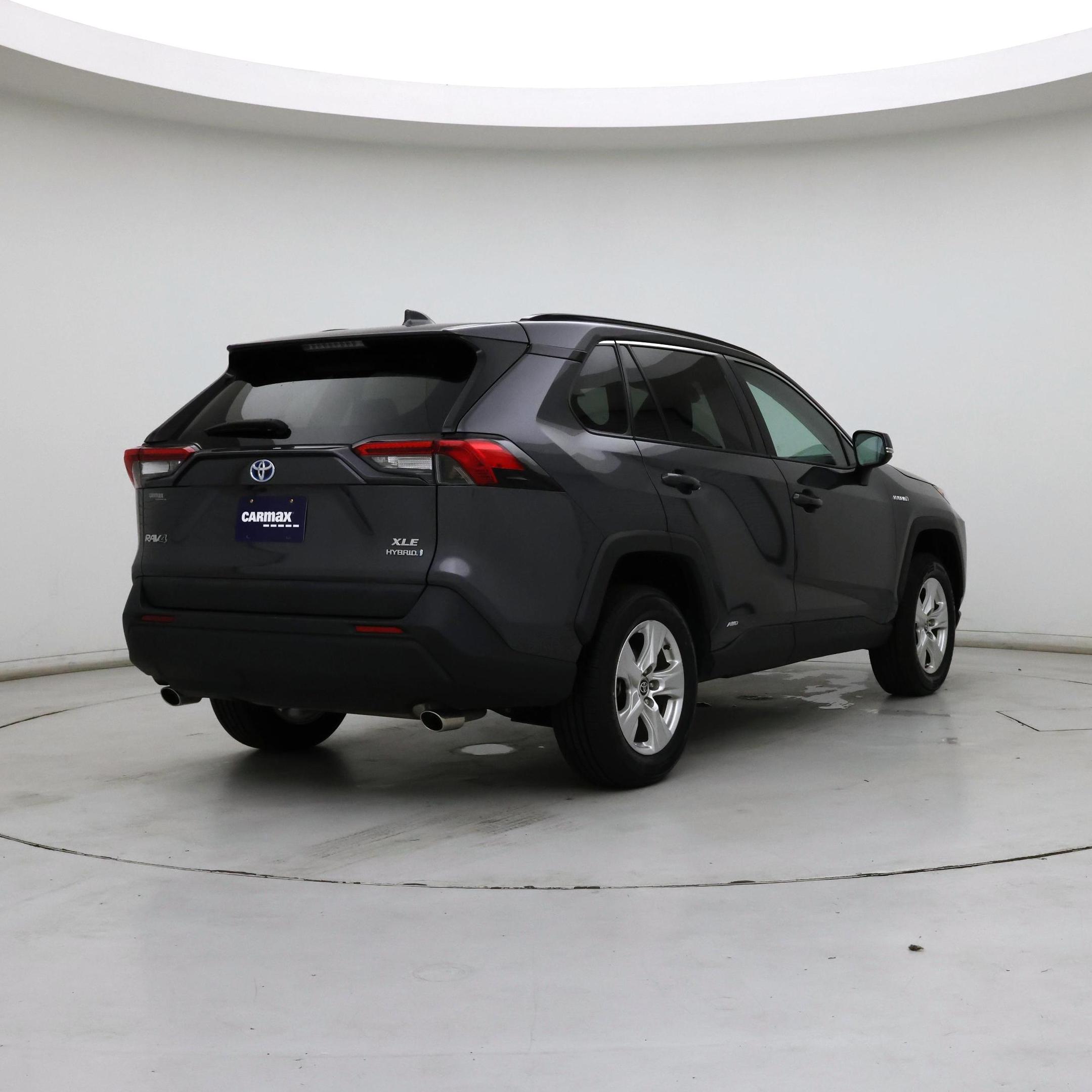 Thumbnail: 2021 Toyota RAV4 - 8