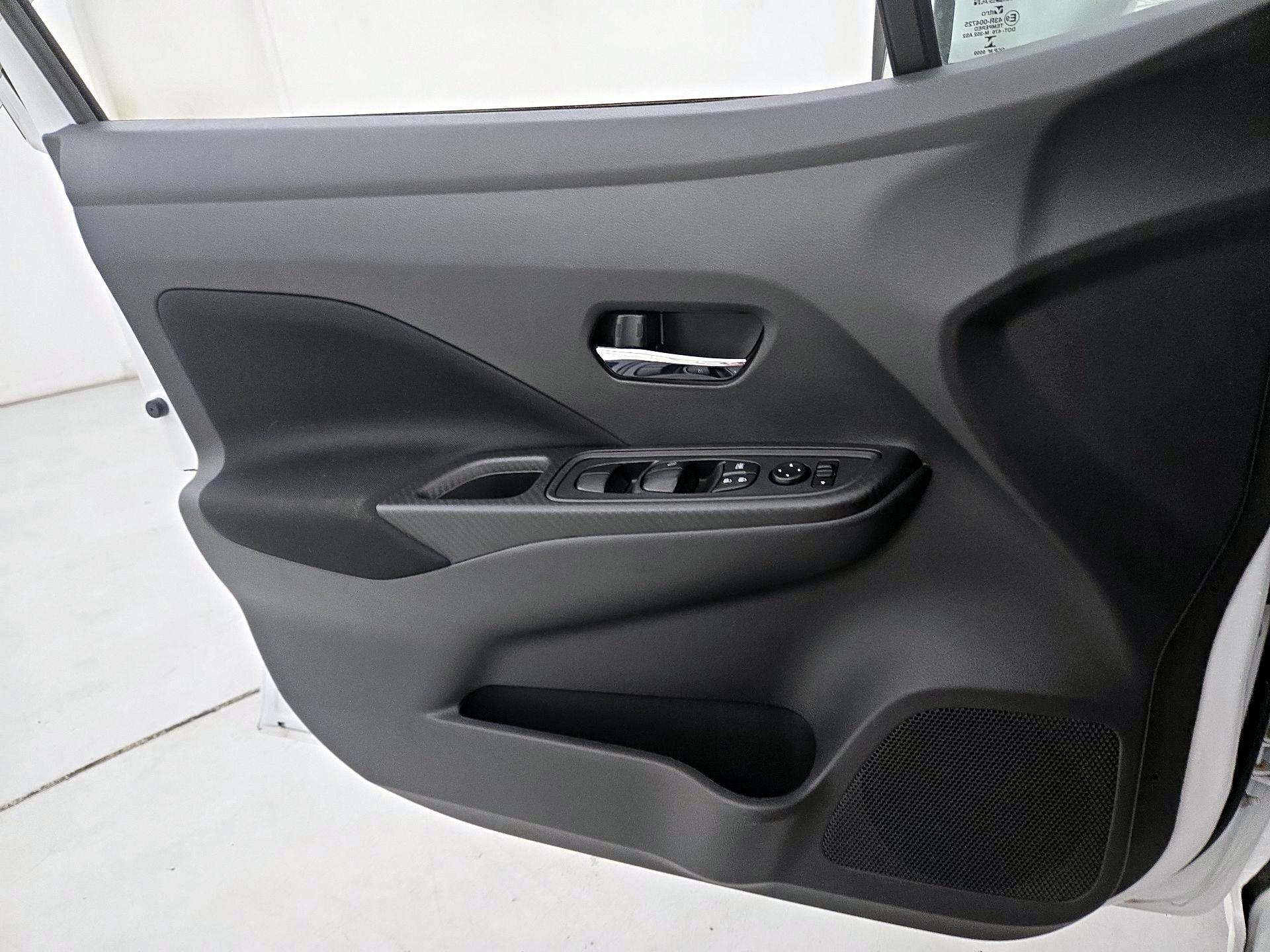 Thumbnail: 2021 Nissan Versa - 12