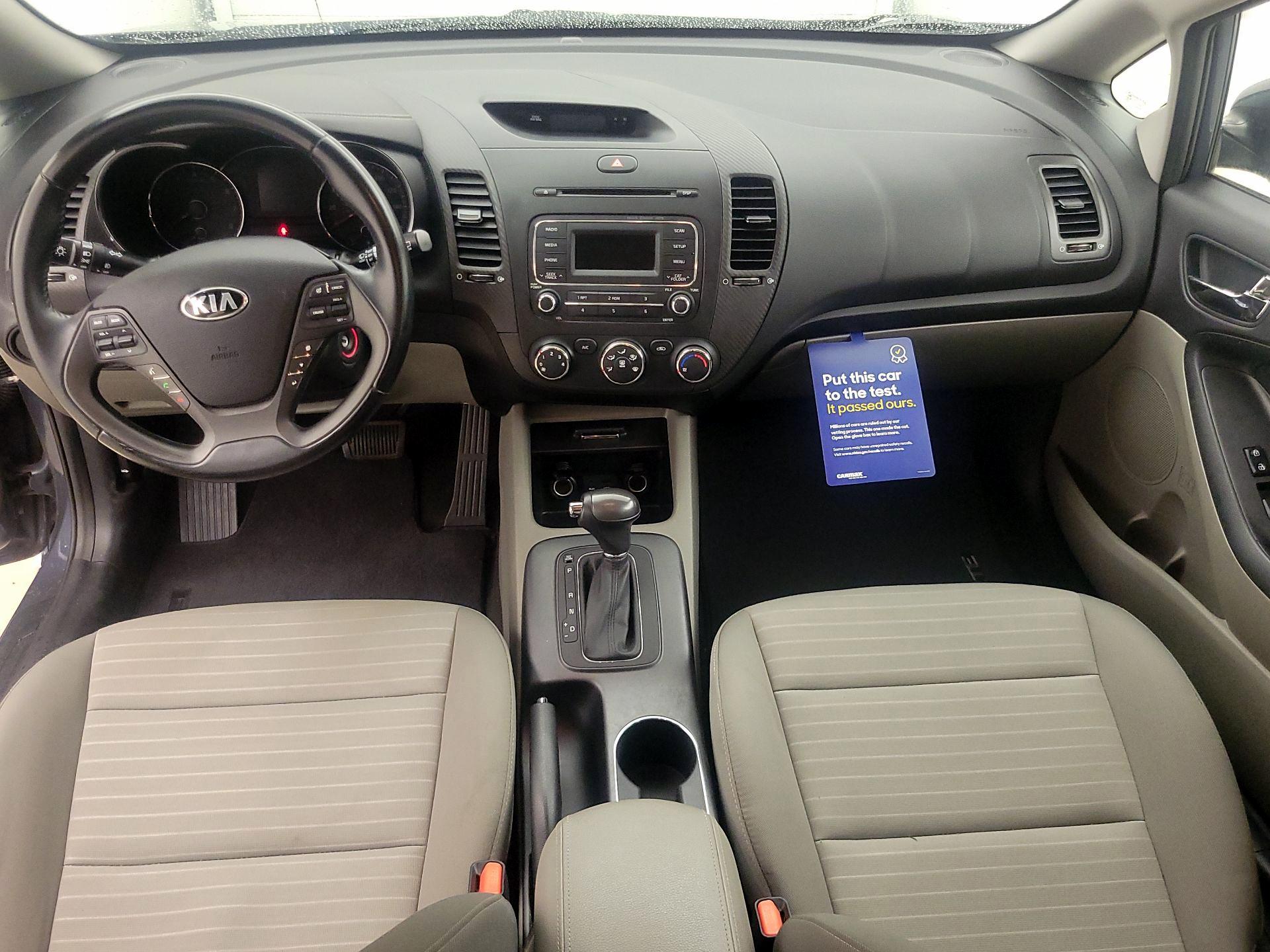 Thumbnail: 2015 Kia Forte - 9