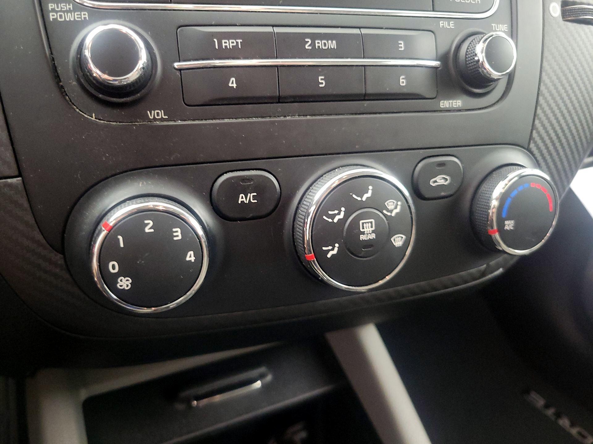 Thumbnail: 2015 Kia Forte - 14