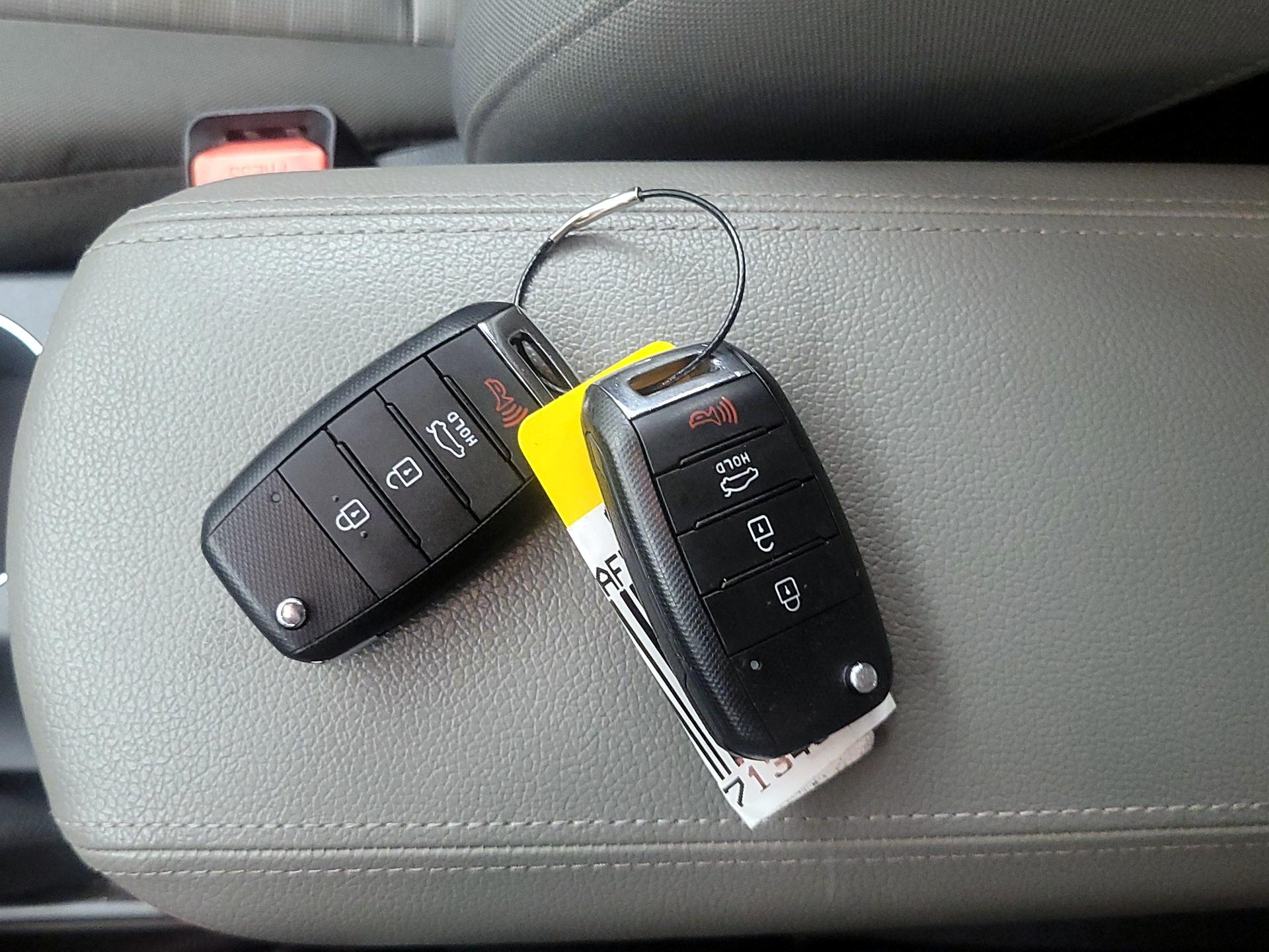 Thumbnail: 2015 Kia Forte - 20