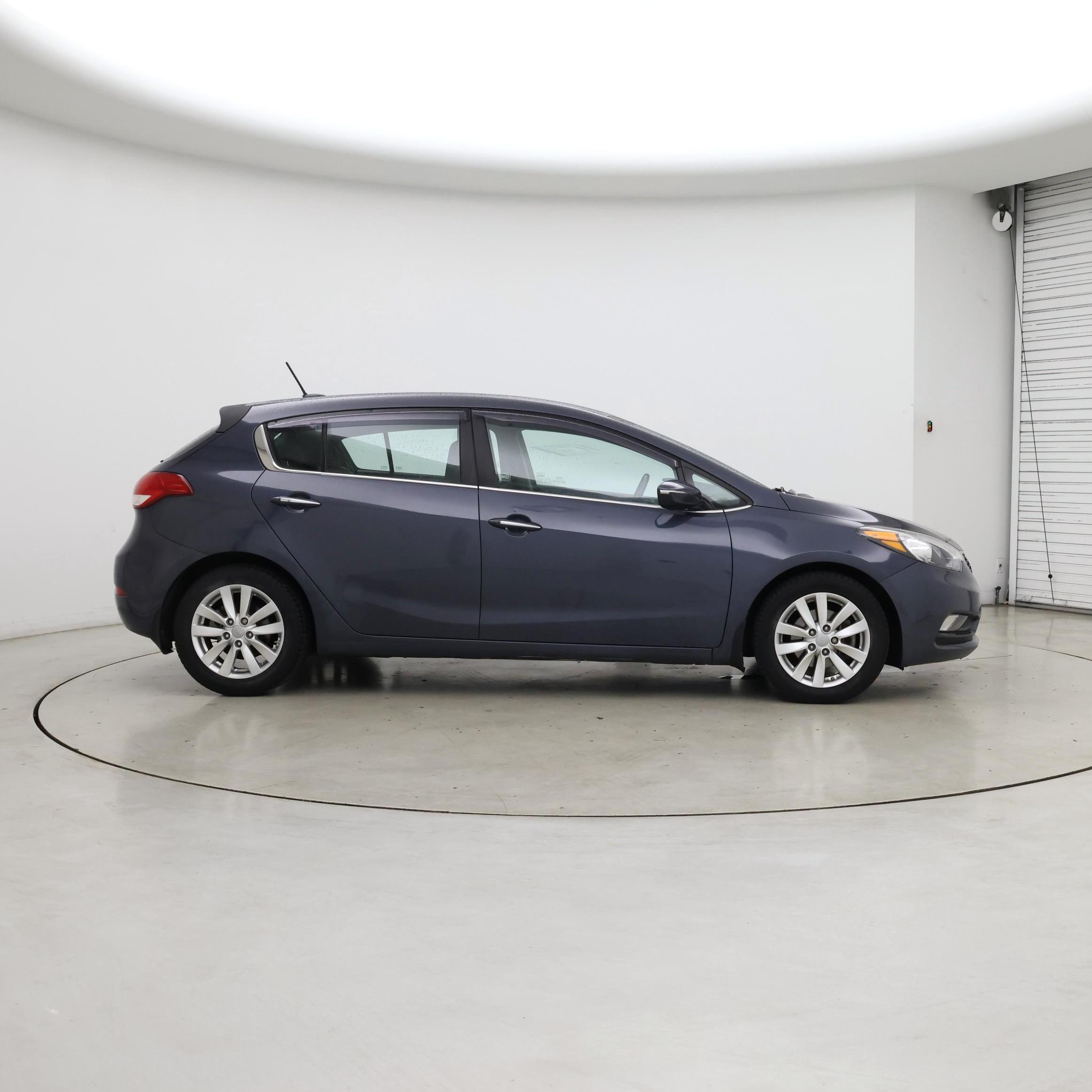 Thumbnail: 2015 Kia Forte - 7