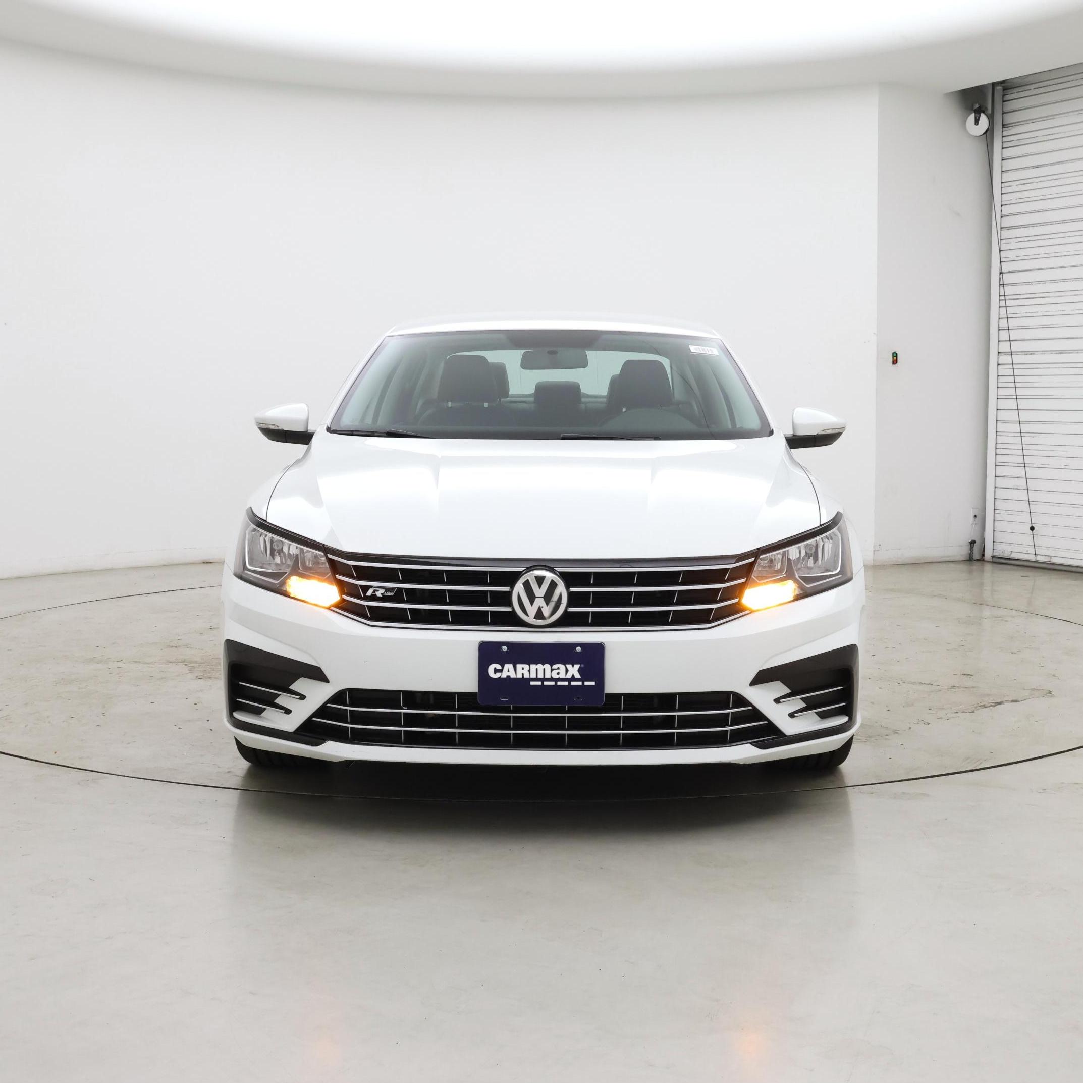 Thumbnail: 2018 Volkswagen Passat - 5