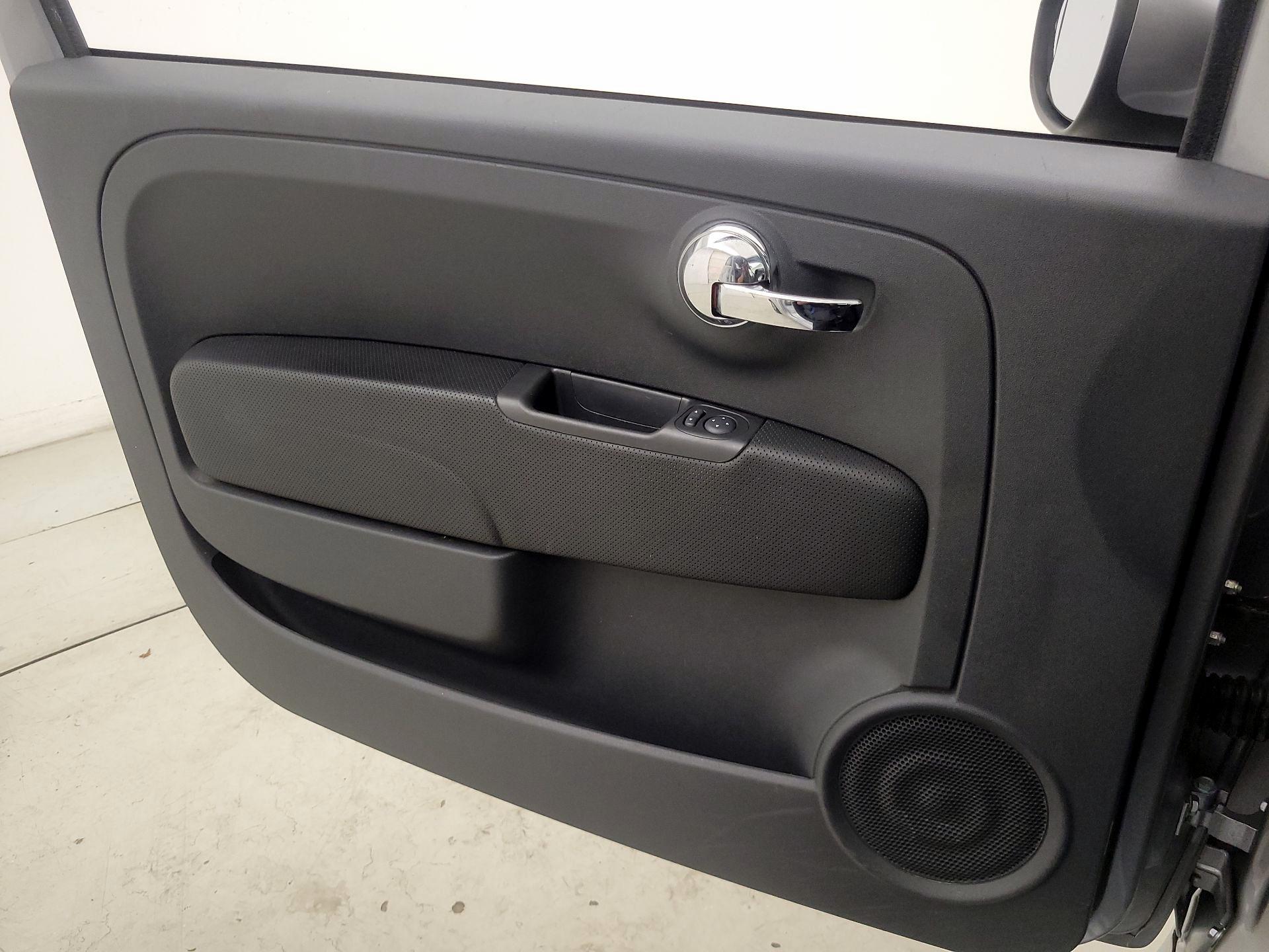 Thumbnail: 2015 Fiat 500 - 12