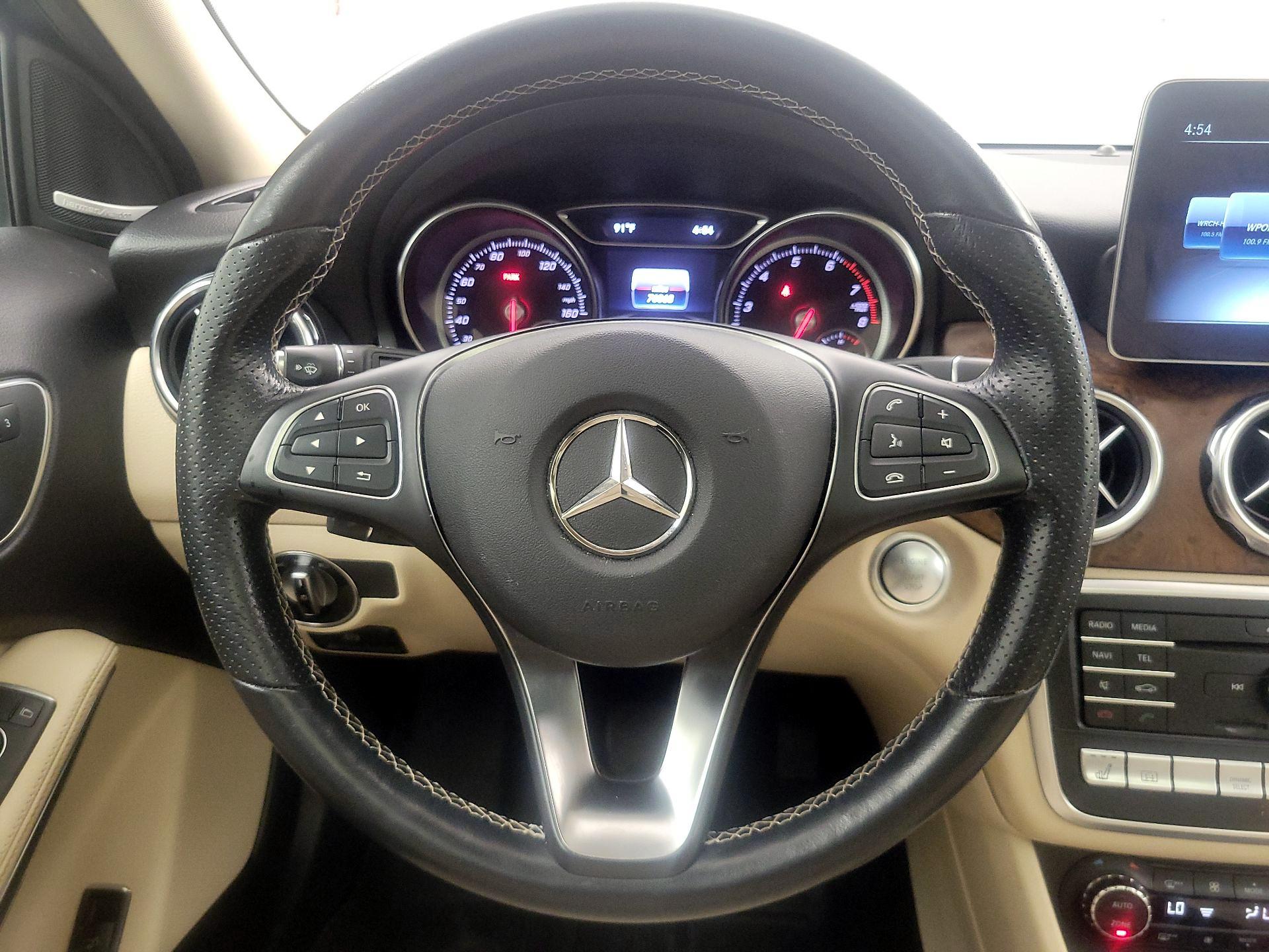 Thumbnail: 2019 Mercedes-Benz GLA - 10