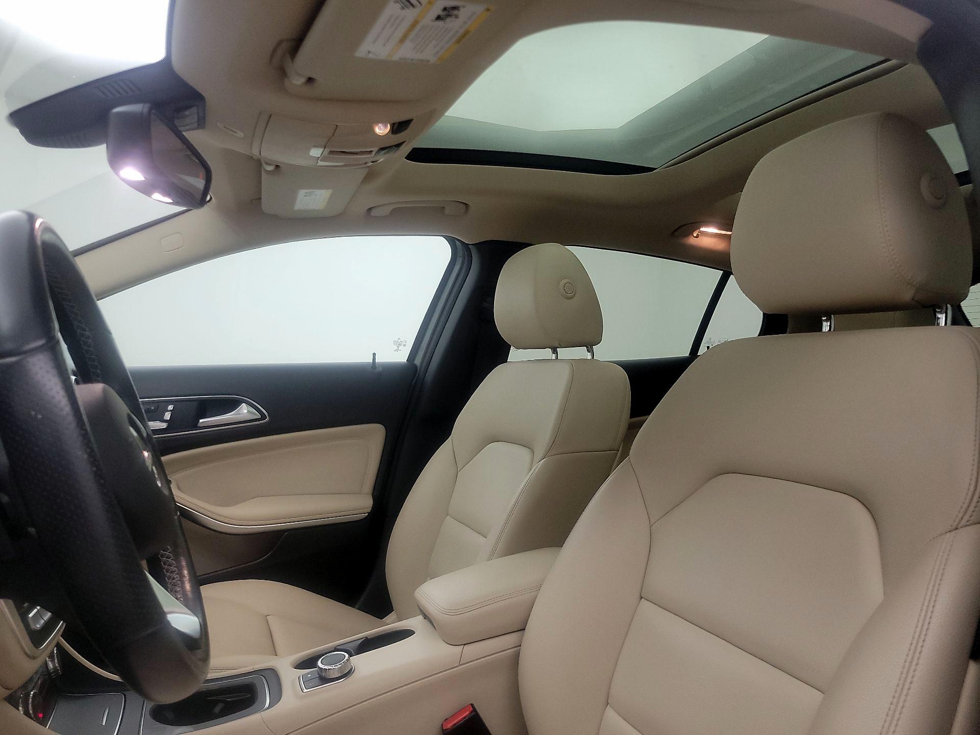 Thumbnail: 2019 Mercedes-Benz GLA - 19
