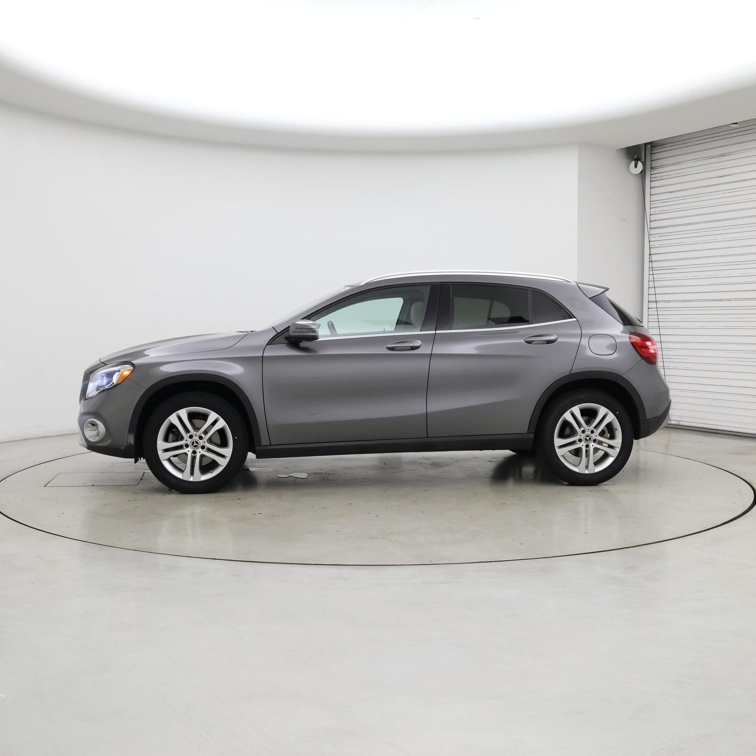 Thumbnail: 2019 Mercedes-Benz GLA - 3