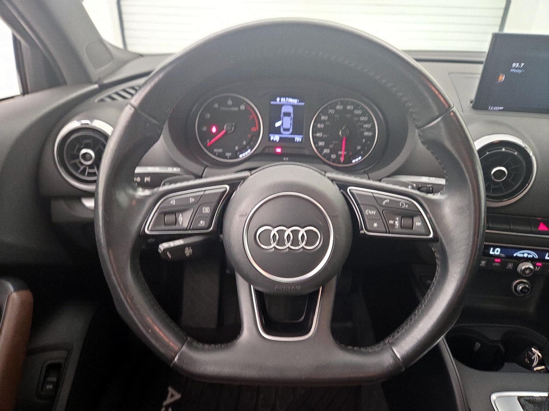 Thumbnail: 2017 Audi A3 - 10