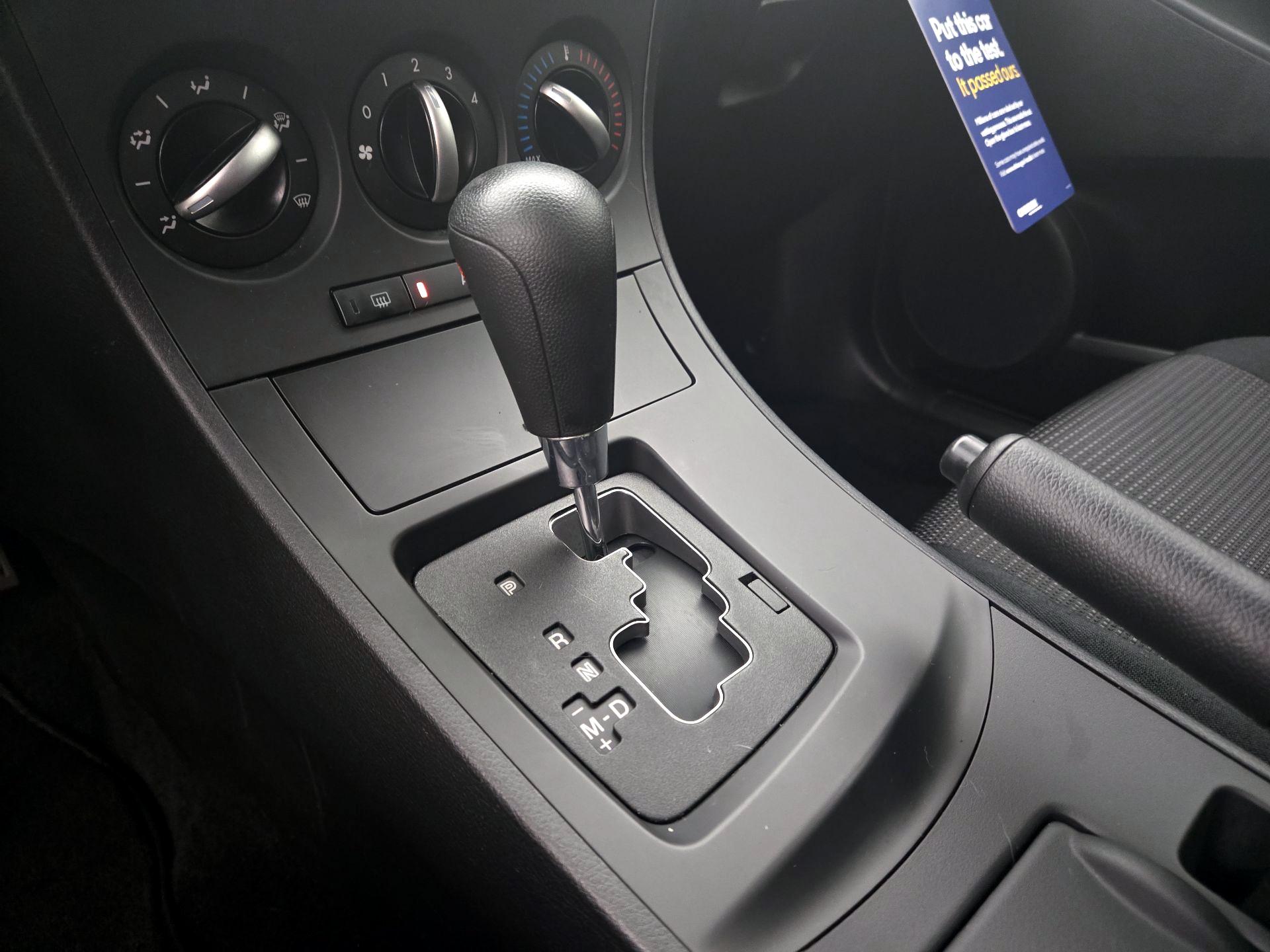 Thumbnail: 2013 Mazda Mazda3 - 16