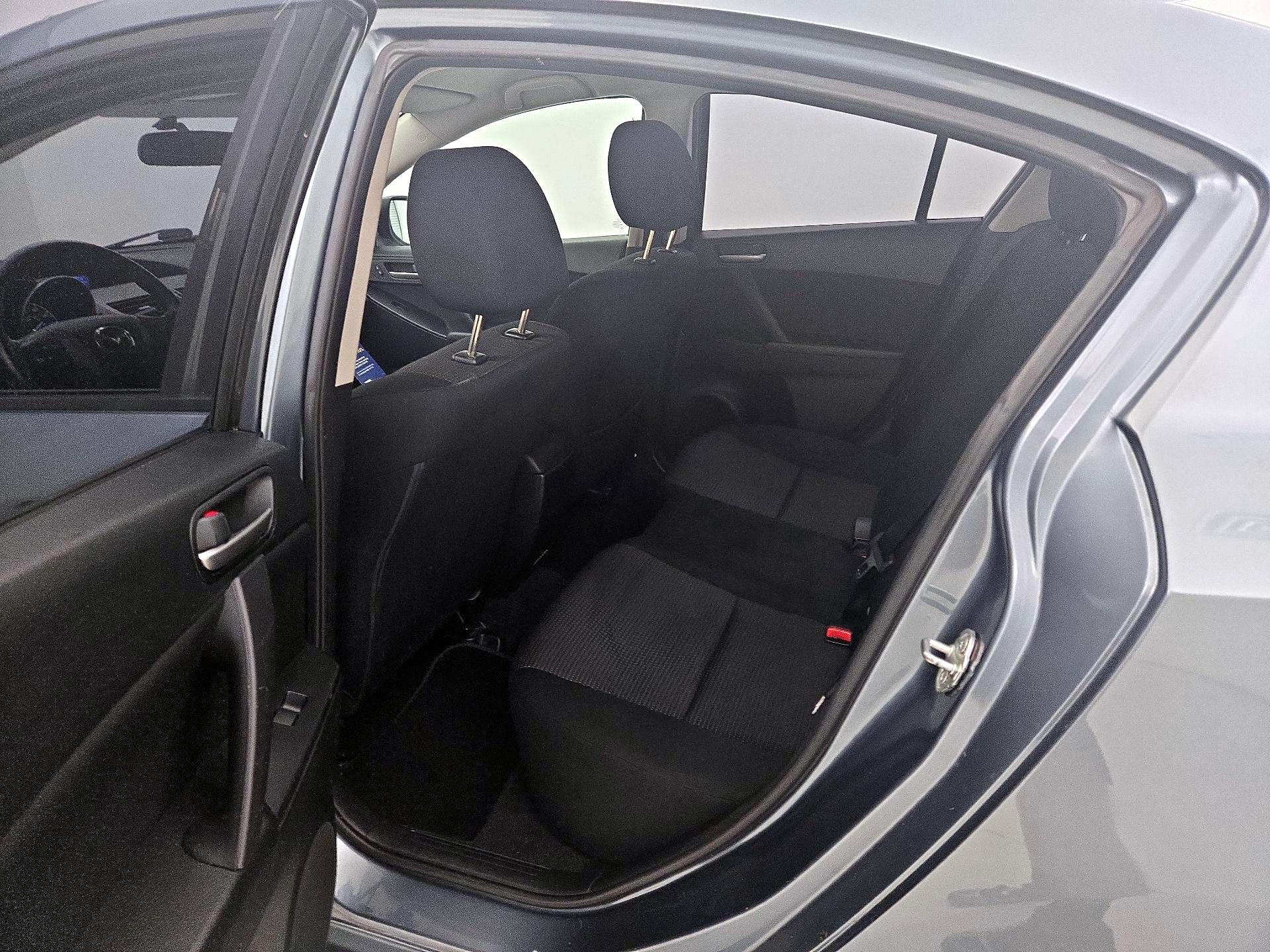 Thumbnail: 2013 Mazda Mazda3 - 17