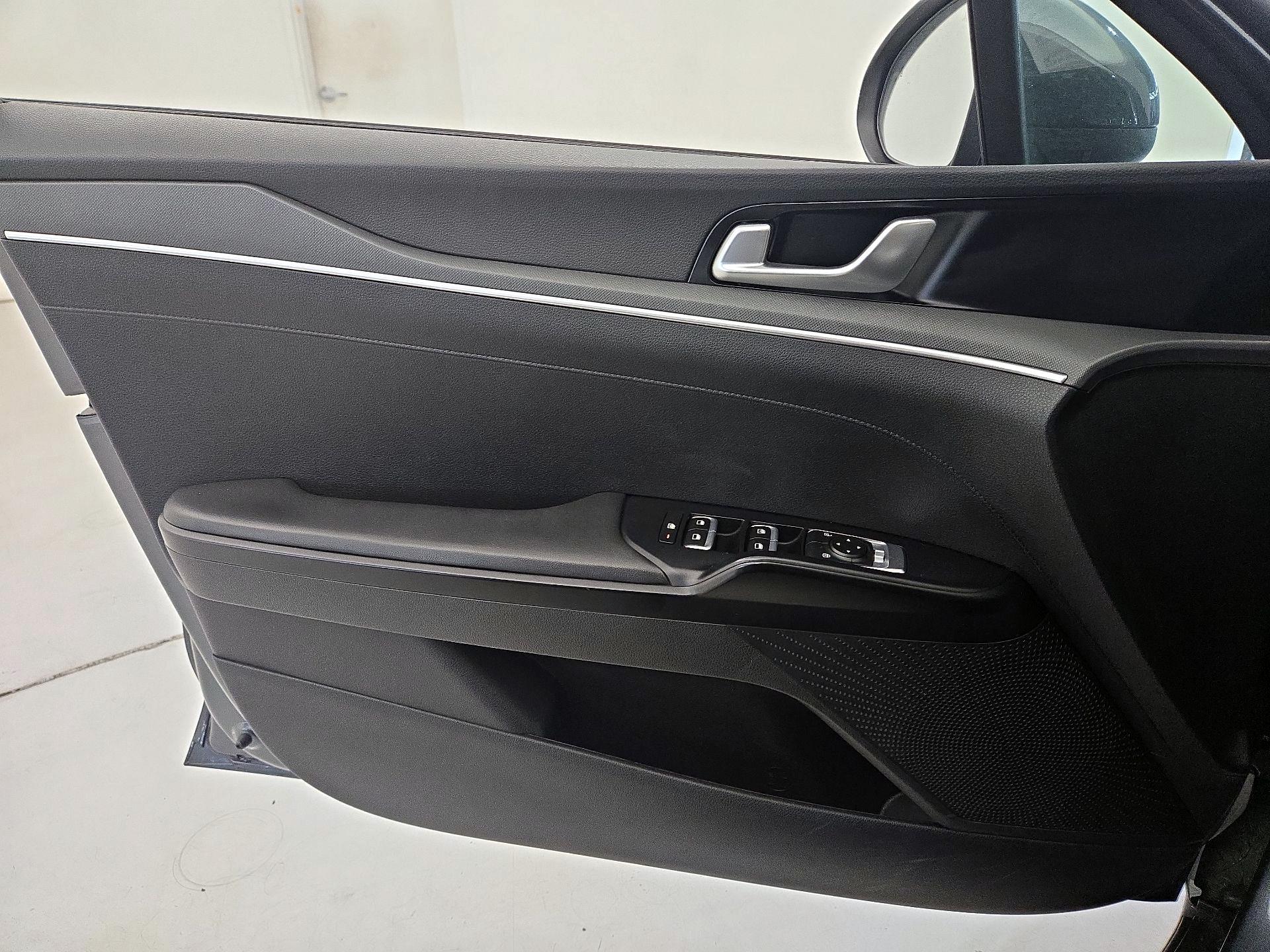 Thumbnail: 2022 Kia K5 - 12