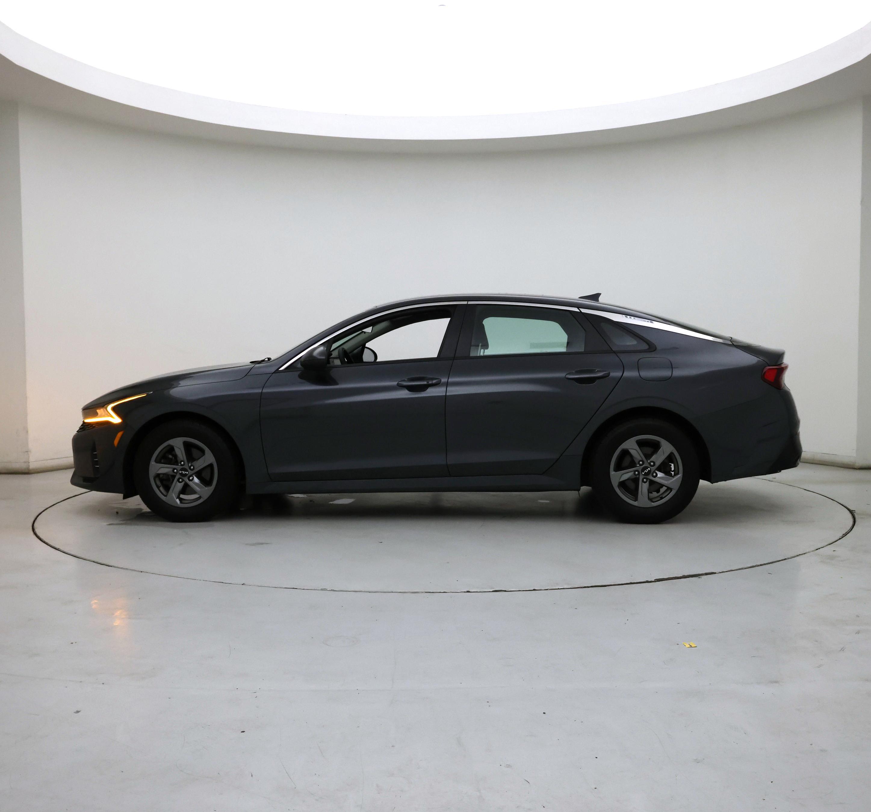 Thumbnail: 2022 Kia K5 - 3