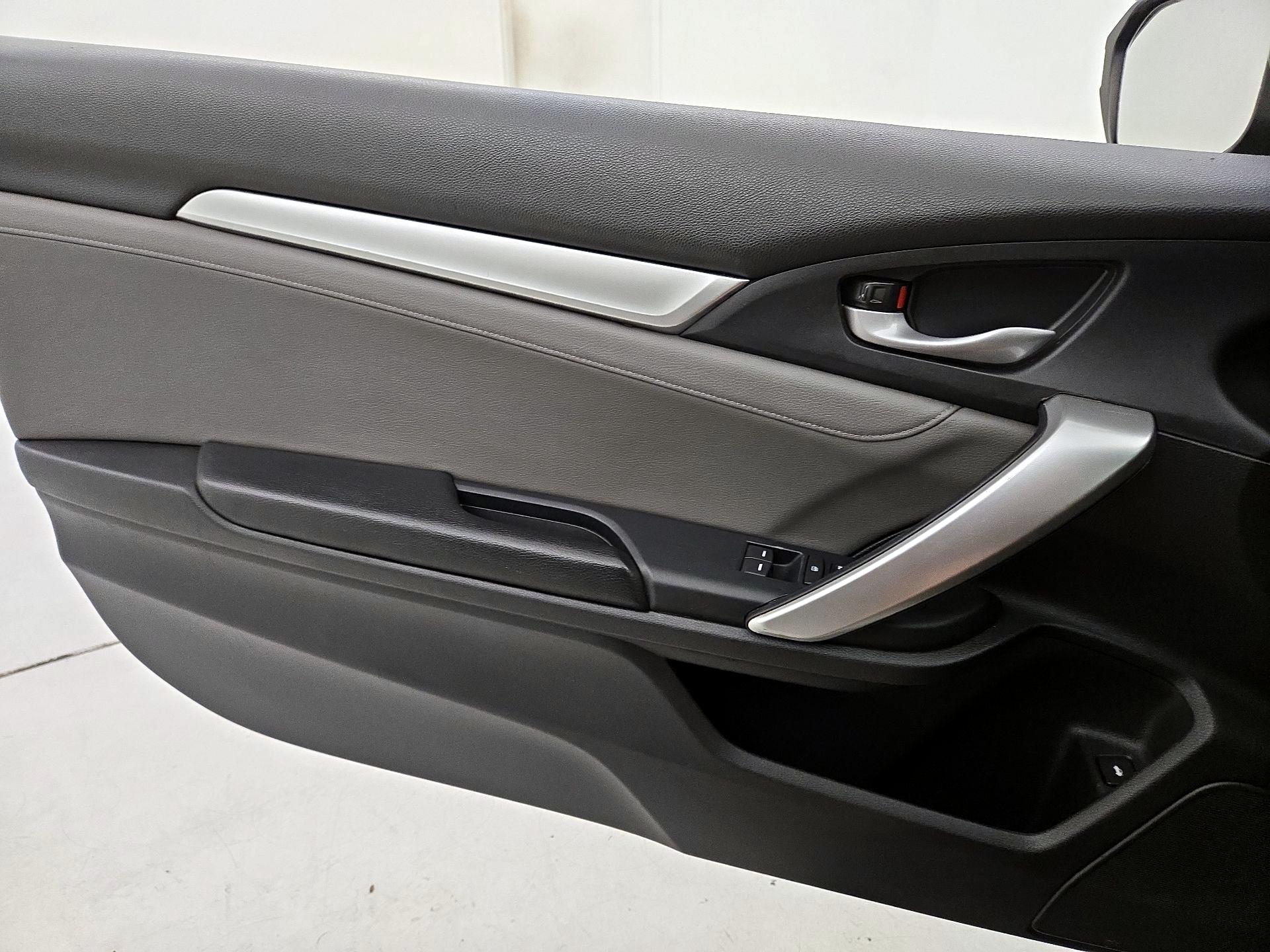 Thumbnail: 2018 Honda Civic - 12