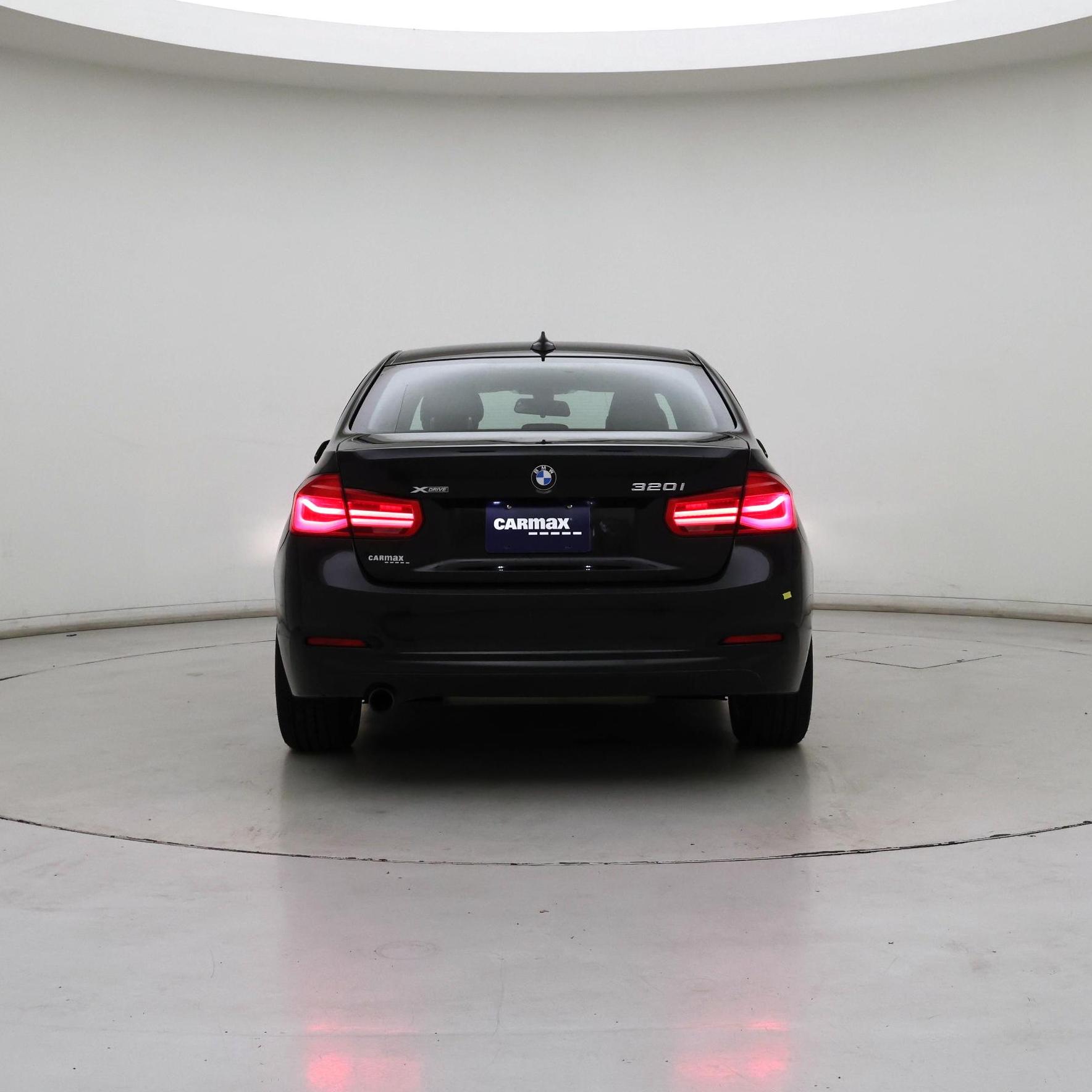 Thumbnail: 2016 BMW 3 Series - 6