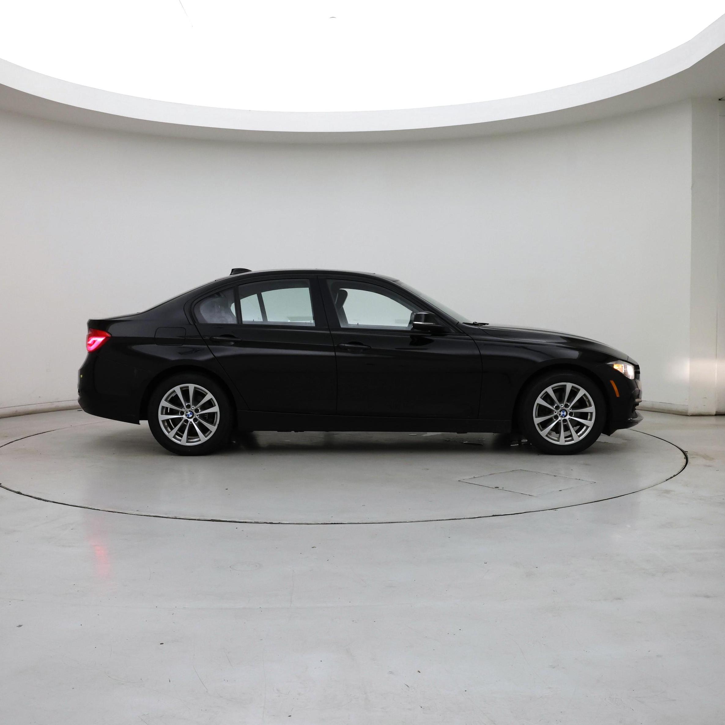 Thumbnail: 2016 BMW 3 Series - 7