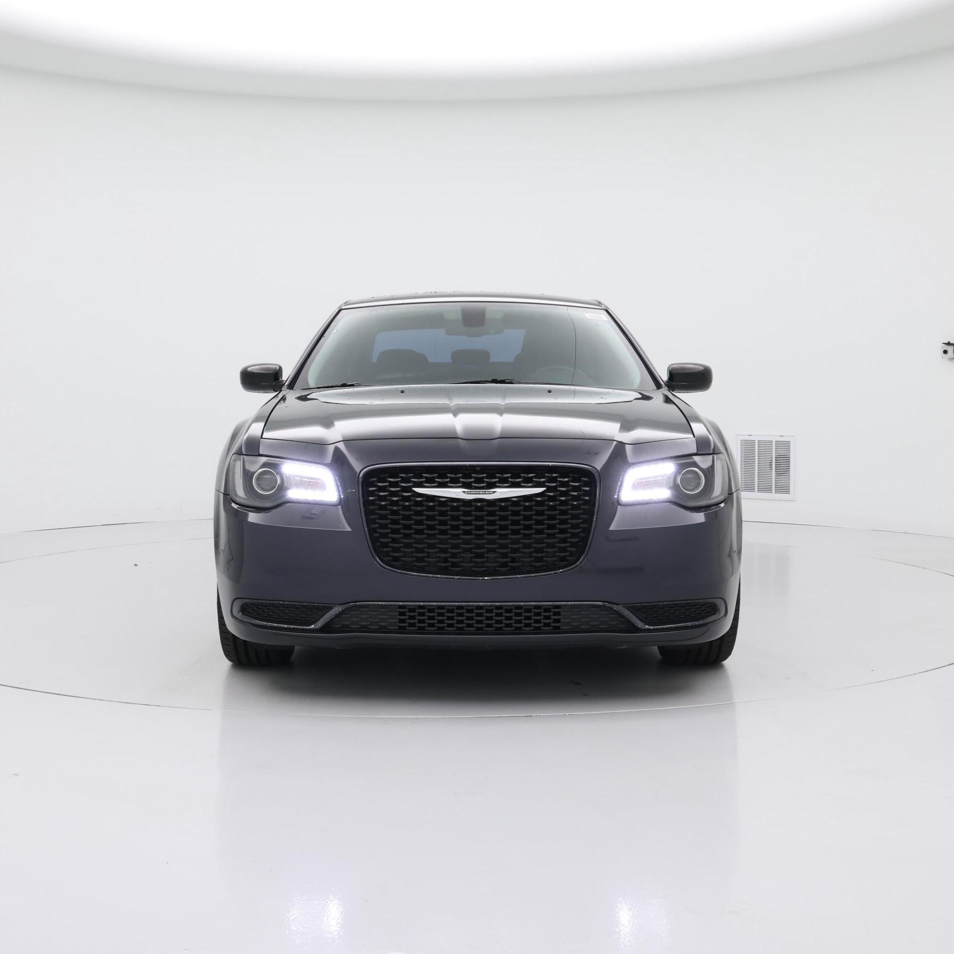 Thumbnail: 2019 Chrysler 300 - 5