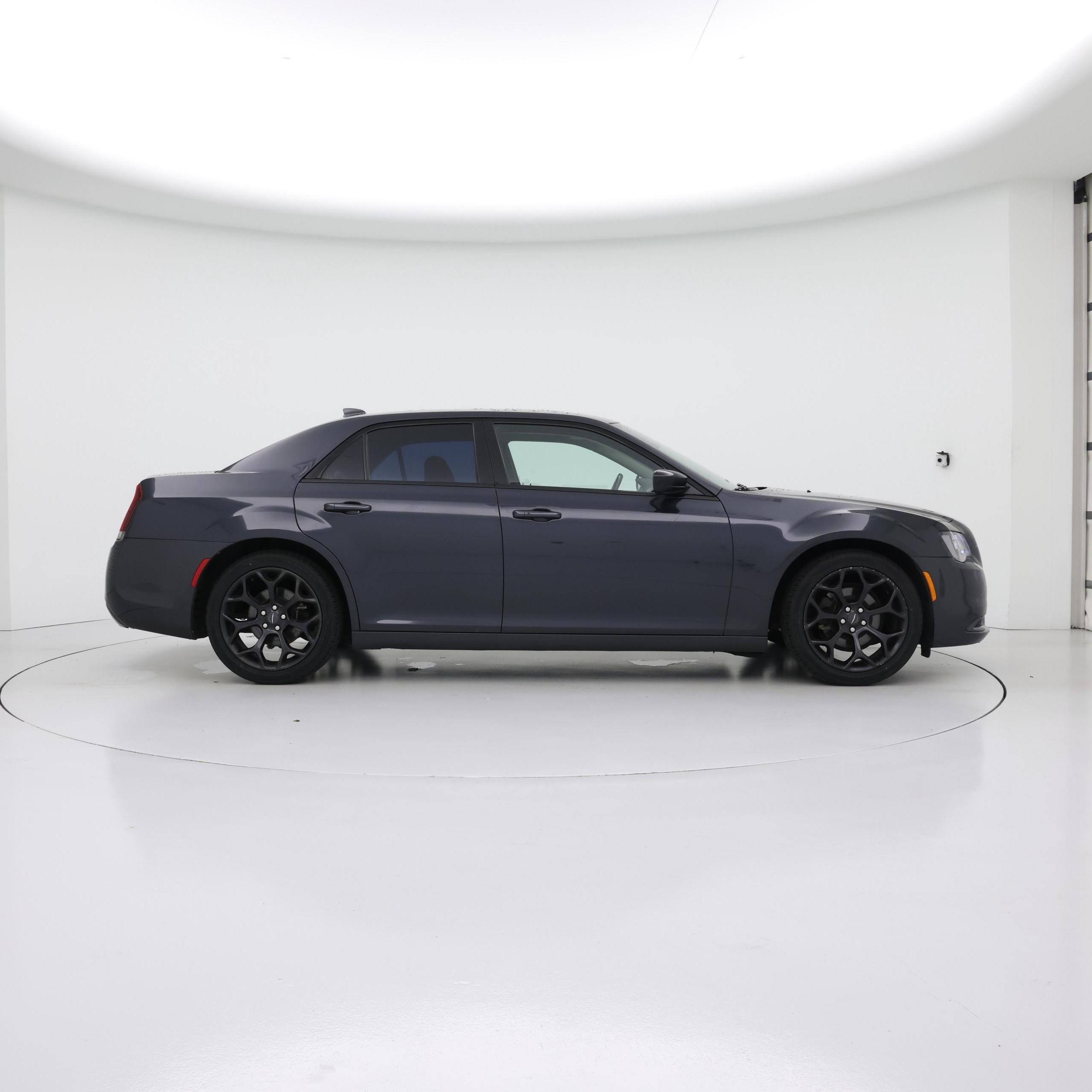 Thumbnail: 2019 Chrysler 300 - 7