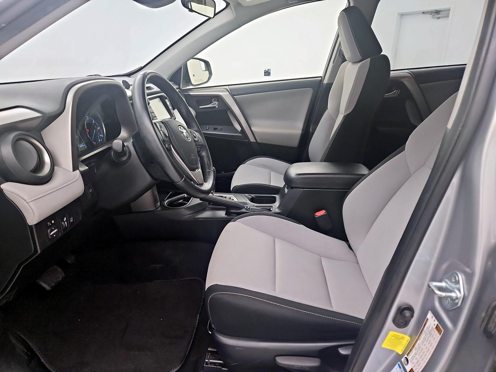 Thumbnail: 2017 Toyota RAV4 - 11