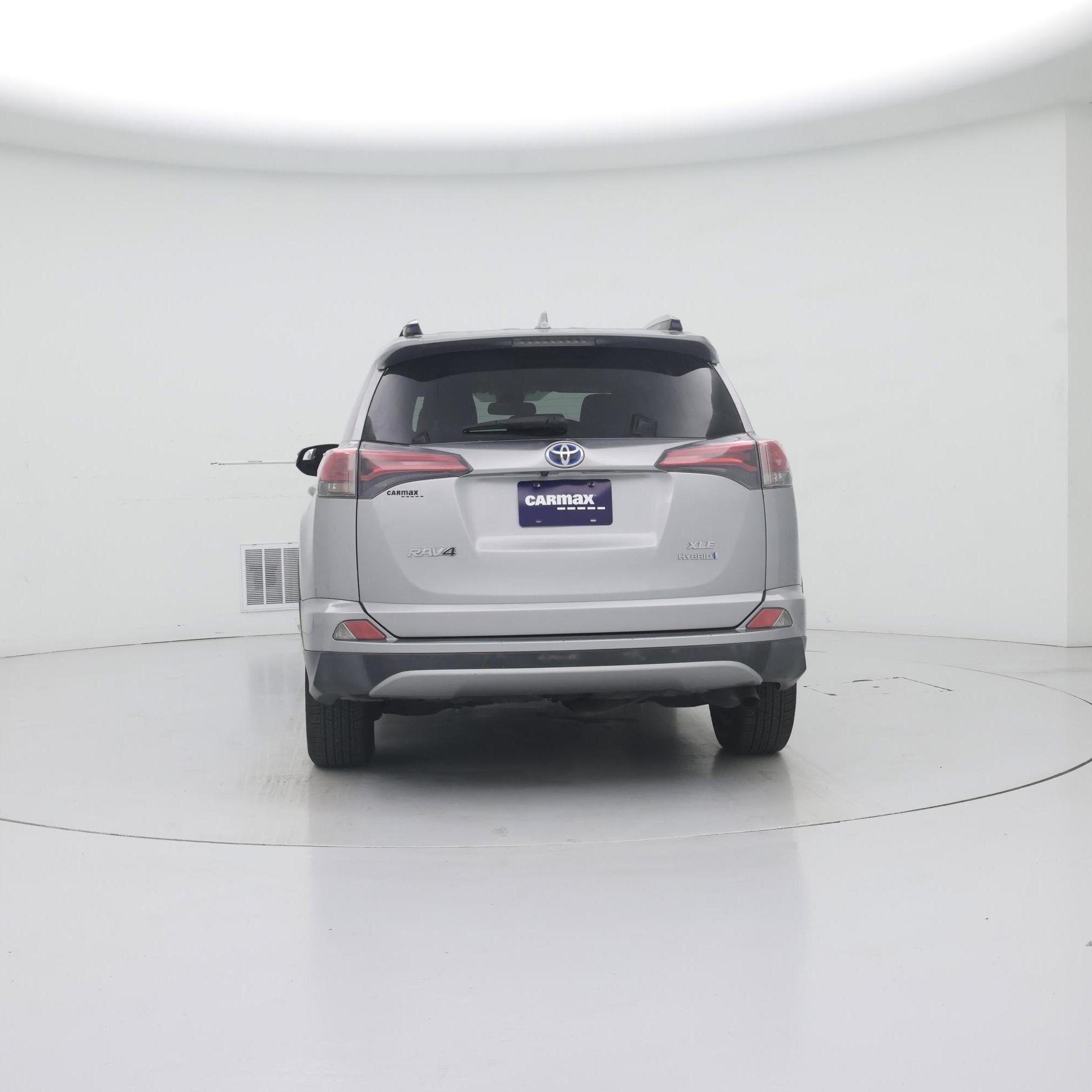 Thumbnail: 2017 Toyota RAV4 - 6