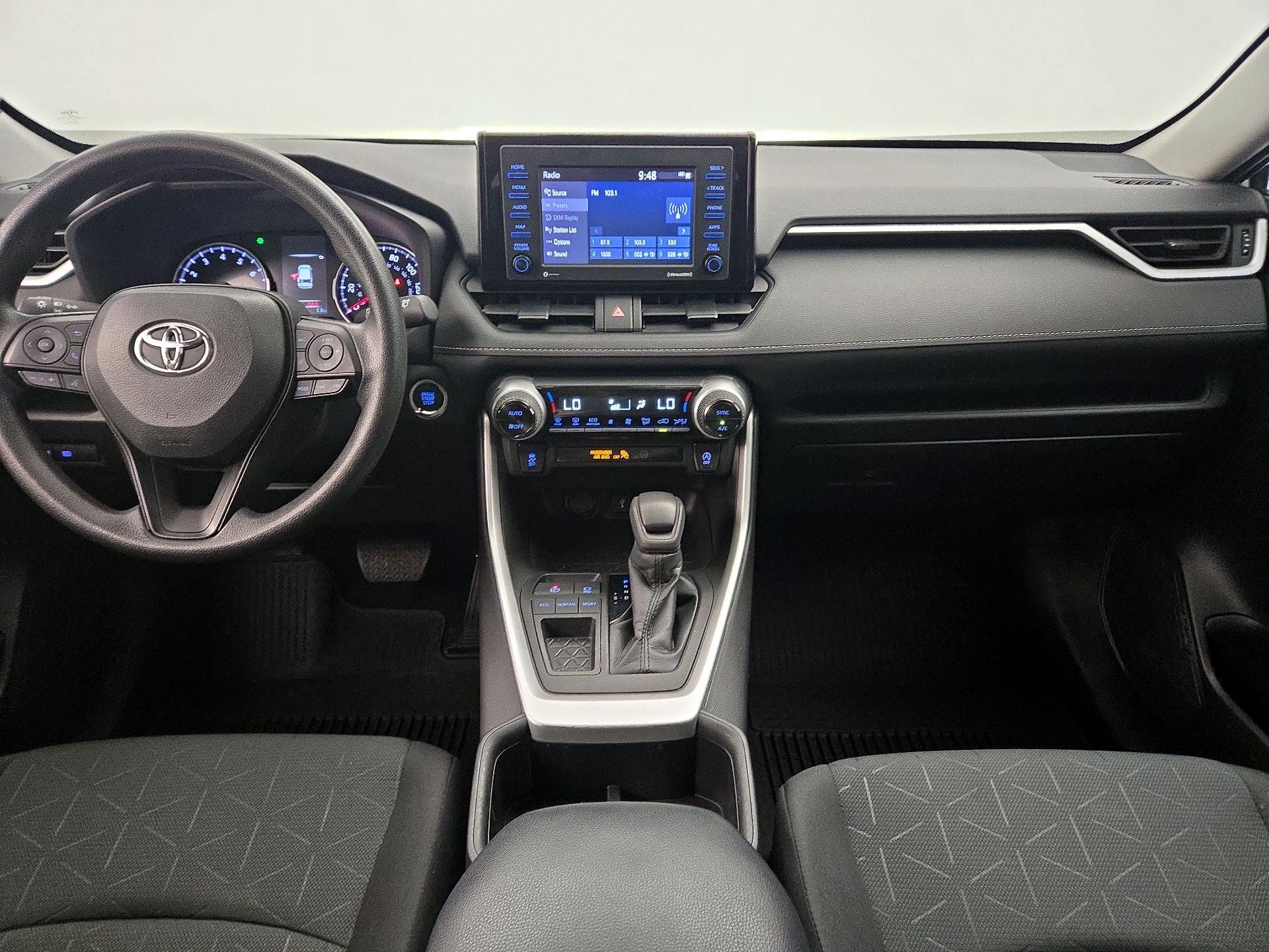 Thumbnail: 2022 Toyota RAV4 - 9