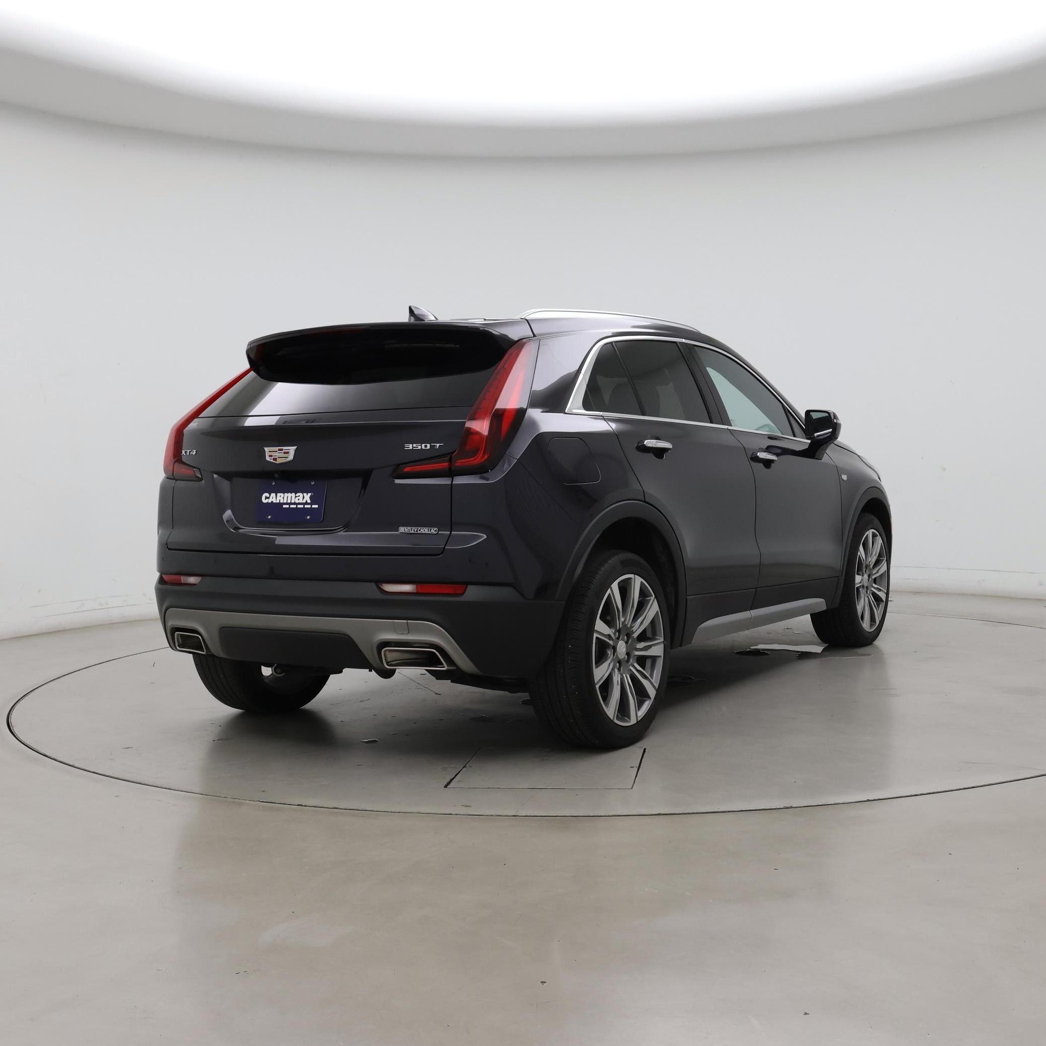 Thumbnail: 2023 Cadillac XT4 - 8