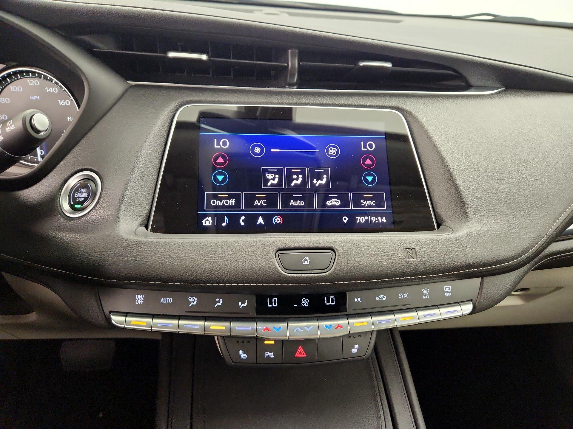 Thumbnail: 2019 Cadillac XT4 - 17