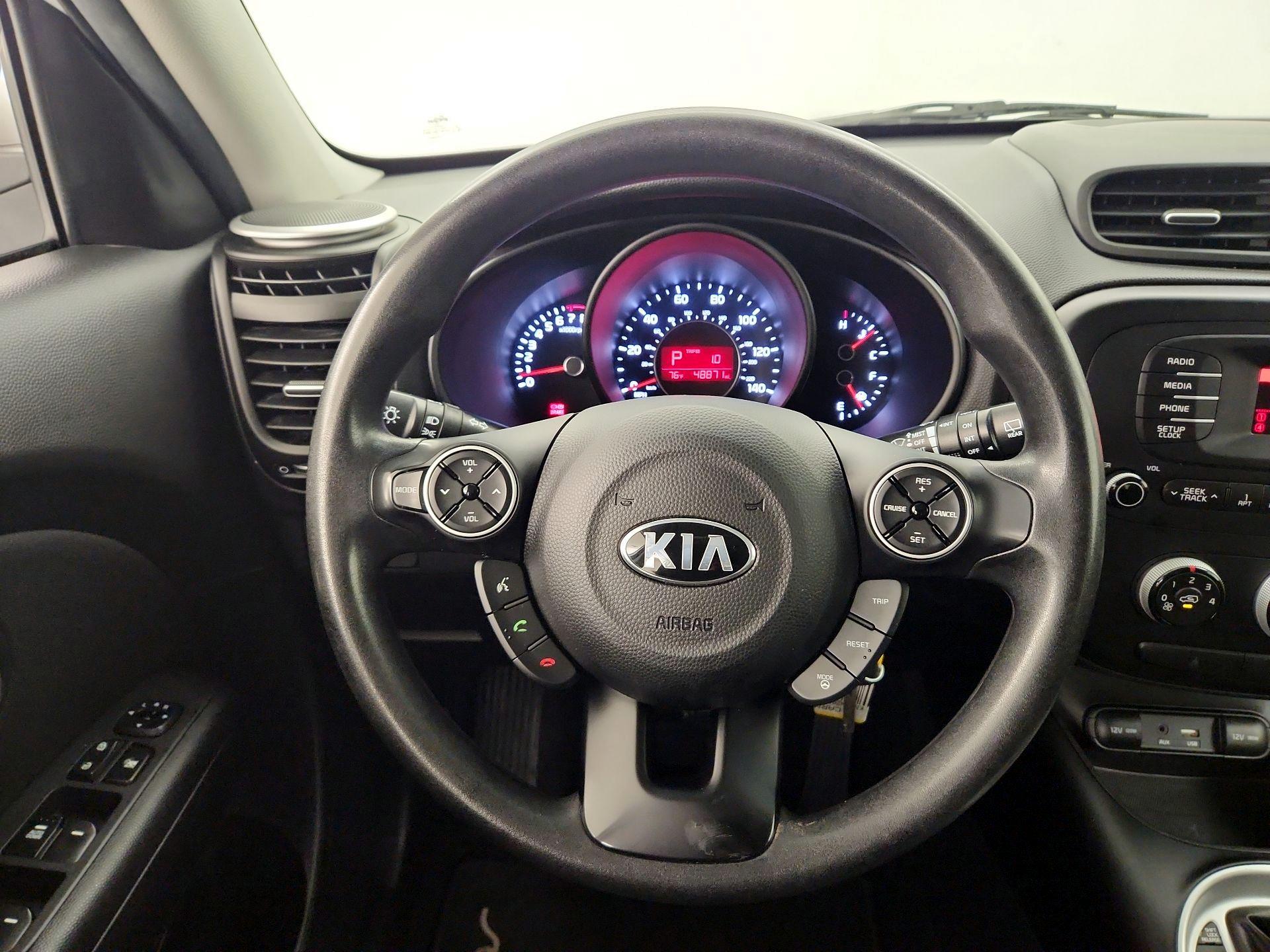 Thumbnail: 2016 Kia Soul - 10