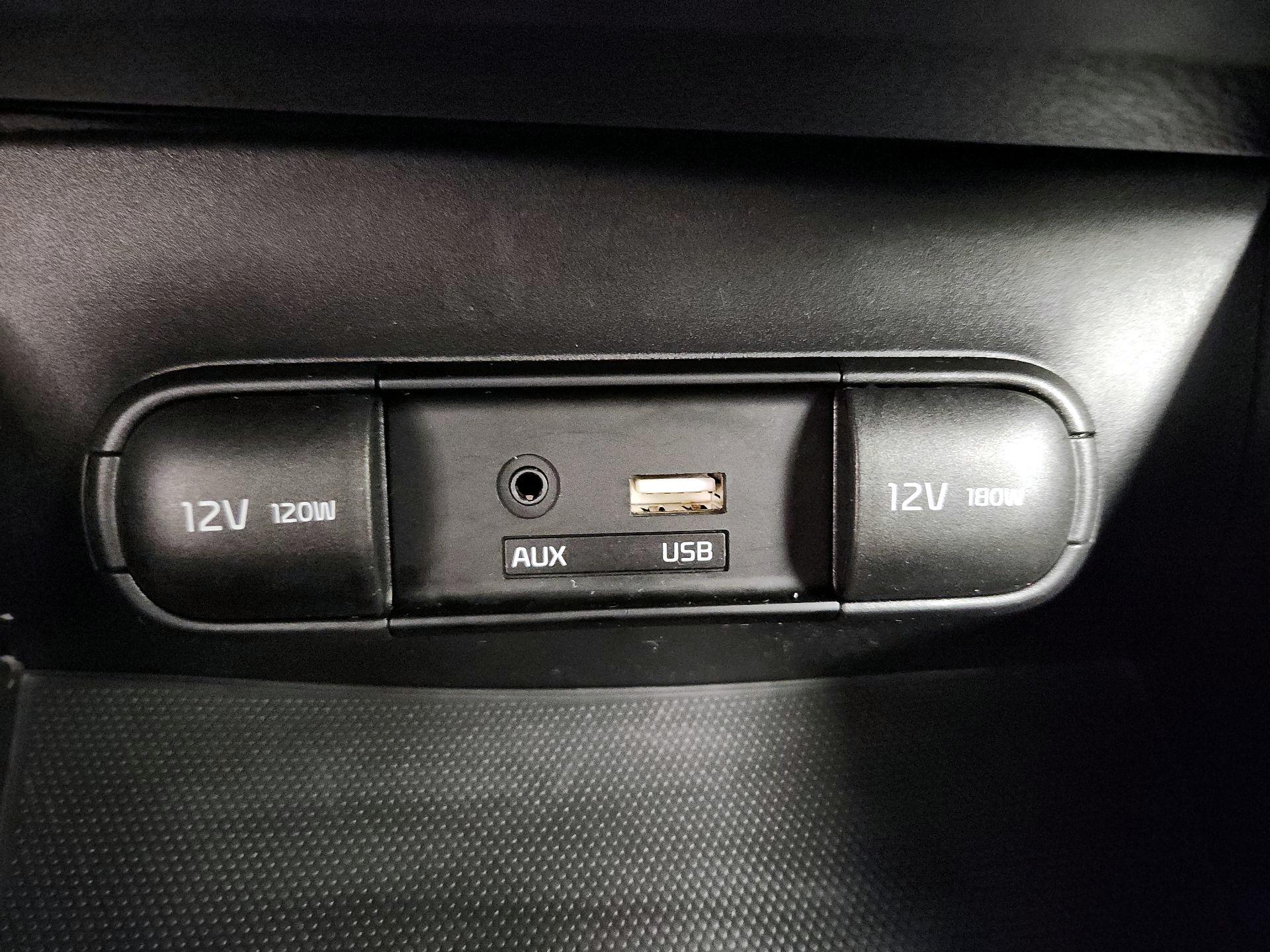 Thumbnail: 2016 Kia Soul - 17