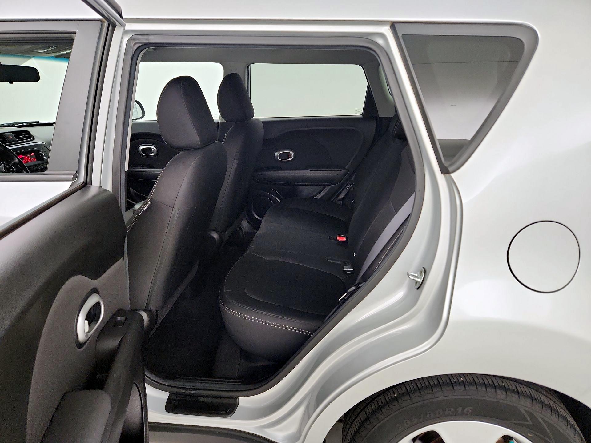 Thumbnail: 2016 Kia Soul - 18