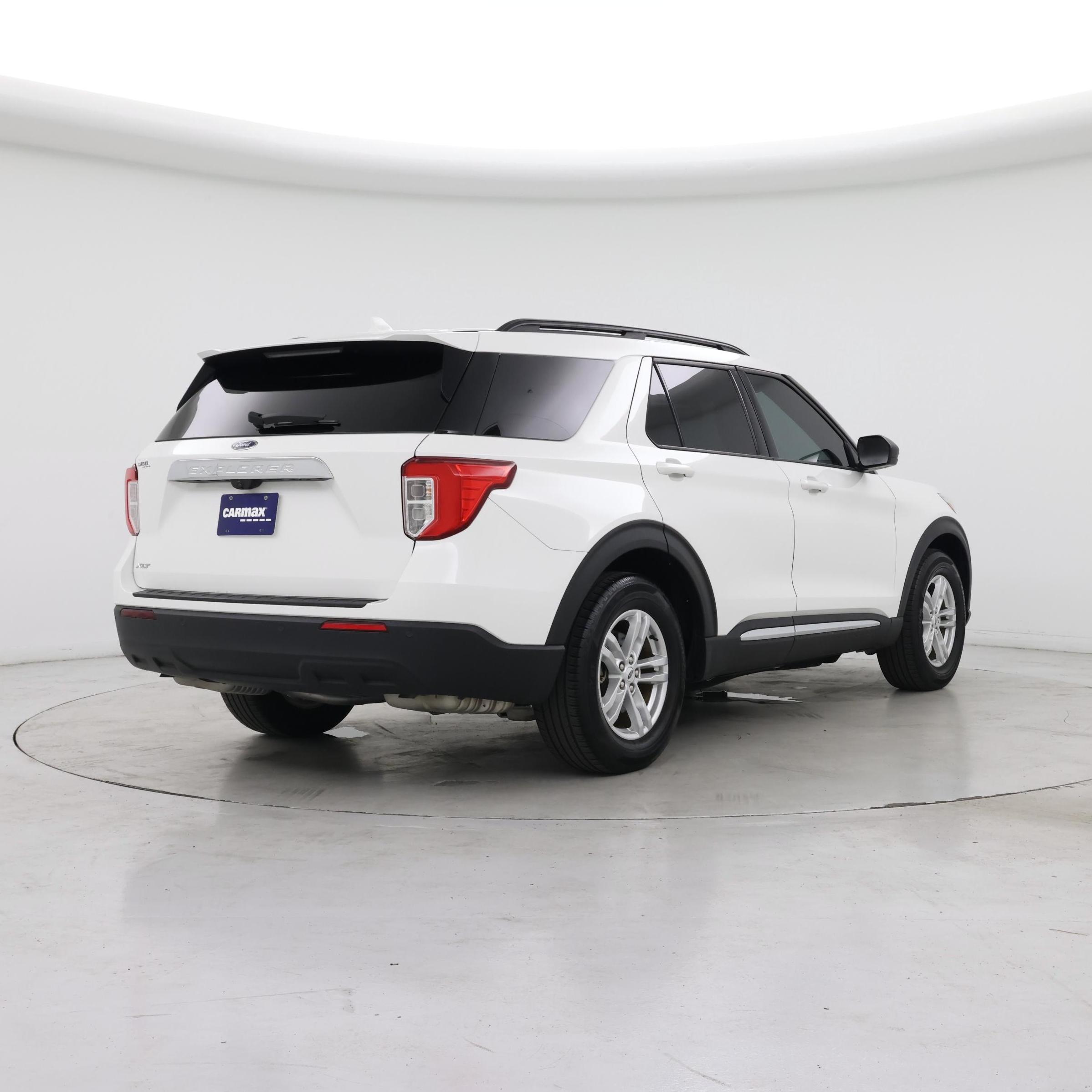 Thumbnail: 2022 Ford Explorer - 8